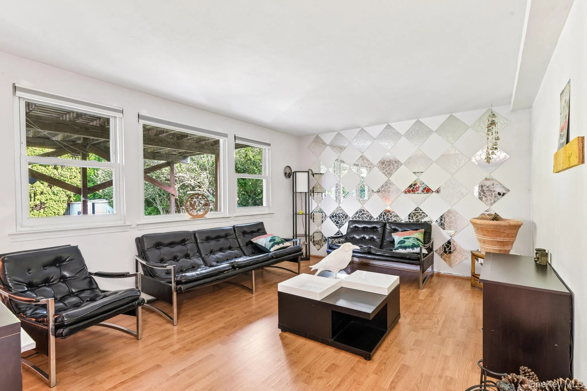 8 Laurel Lane, Hempstead, NY, 4 Bedrooms Bedrooms, 10 Rooms Rooms,2 BathroomsBathrooms,Residential,For Rent,Laurel,0,1040610 8 Laurel Lane, Hempstead, NY, 4 Bedrooms Bedrooms, 10 Rooms Rooms,2 BathroomsBathrooms,Residential,For Rent,Laurel,0,1040610