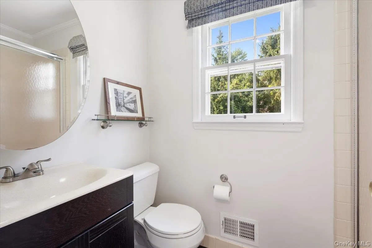 911 Cove Road, Mamaroneck, NY, 5 Bedrooms Bedrooms, 10 Rooms Rooms,3 BathroomsBathrooms,Residential,For Rent,Cove,0,1040614 911 Cove Road, Mamaroneck, NY, 5 Bedrooms Bedrooms, 10 Rooms Rooms,3 BathroomsBathrooms,Residential,For Rent,Cove,0,1040614