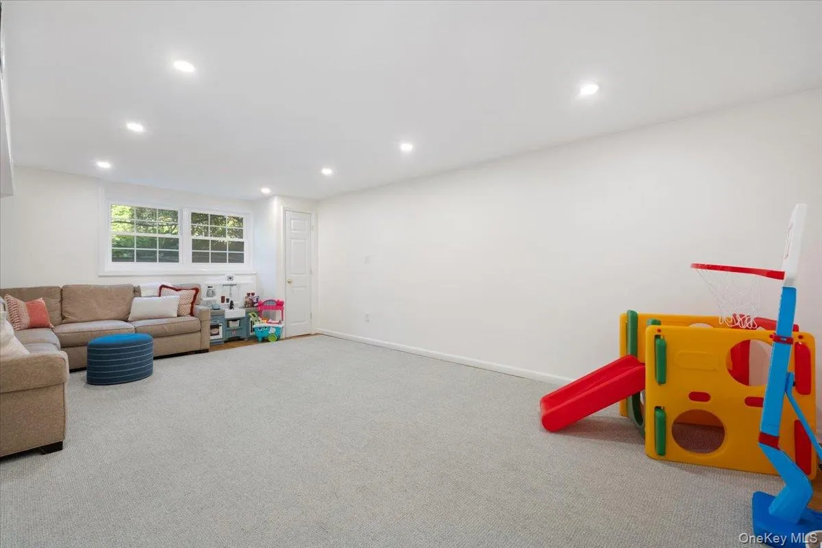 911 Cove Road, Mamaroneck, NY, 5 Bedrooms Bedrooms, 10 Rooms Rooms,3 BathroomsBathrooms,Residential,For Rent,Cove,0,1040614 911 Cove Road, Mamaroneck, NY, 5 Bedrooms Bedrooms, 10 Rooms Rooms,3 BathroomsBathrooms,Residential,For Rent,Cove,0,1040614
