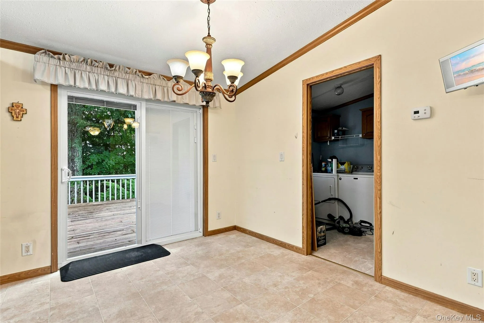 638 Fresh Pond Avenue, Riverhead, NY, 3 Bedrooms Bedrooms, 6 Rooms Rooms,2 BathroomsBathrooms,Residential,For Rent,Fresh Pond,0,1040616 638 Fresh Pond Avenue, Riverhead, NY, 3 Bedrooms Bedrooms, 6 Rooms Rooms,2 BathroomsBathrooms,Residential,For Rent,Fresh Pond,0,1040616