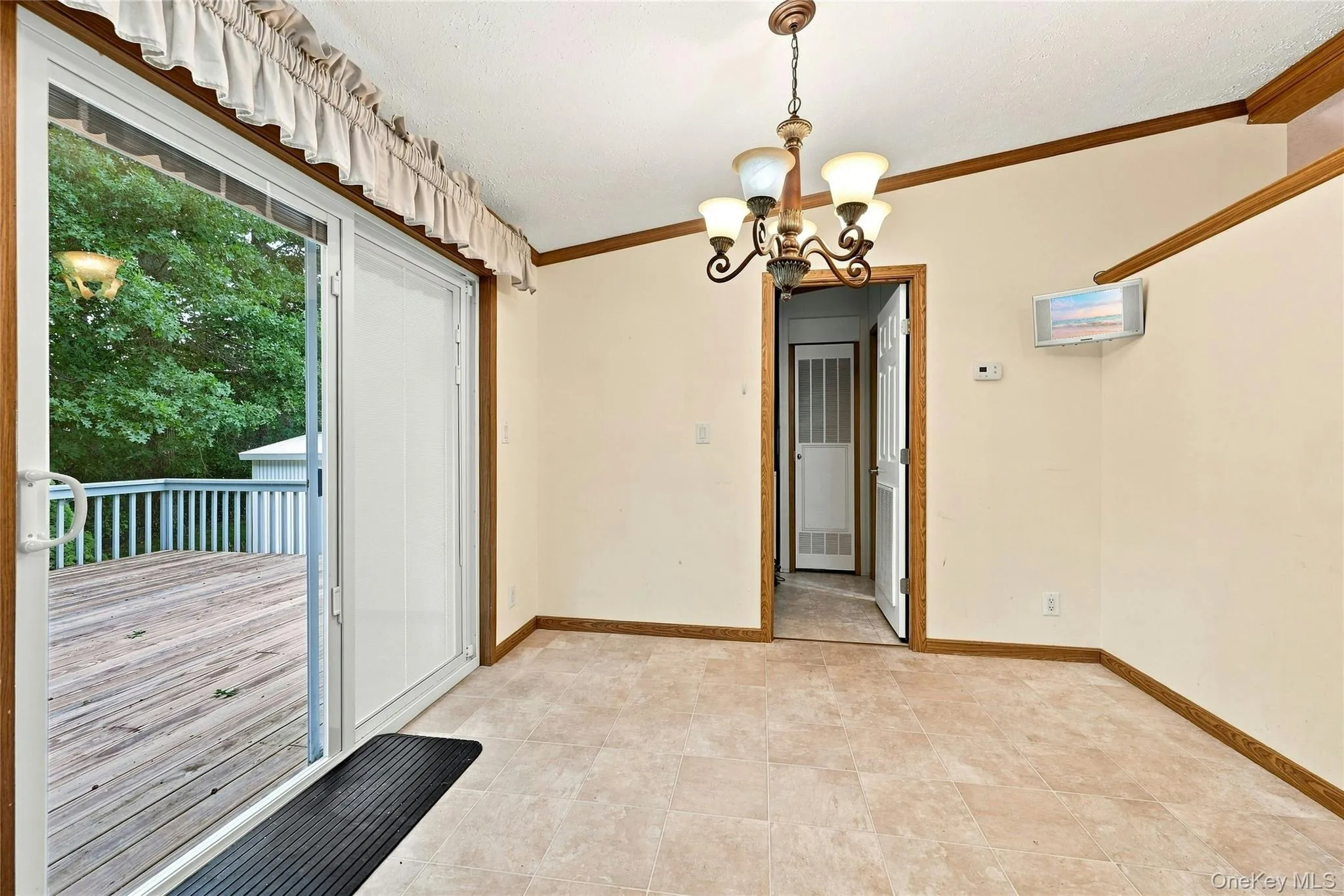 638 Fresh Pond Avenue, Riverhead, NY, 3 Bedrooms Bedrooms, 6 Rooms Rooms,2 BathroomsBathrooms,Residential,For Rent,Fresh Pond,0,1040616 638 Fresh Pond Avenue, Riverhead, NY, 3 Bedrooms Bedrooms, 6 Rooms Rooms,2 BathroomsBathrooms,Residential,For Rent,Fresh Pond,0,1040616
