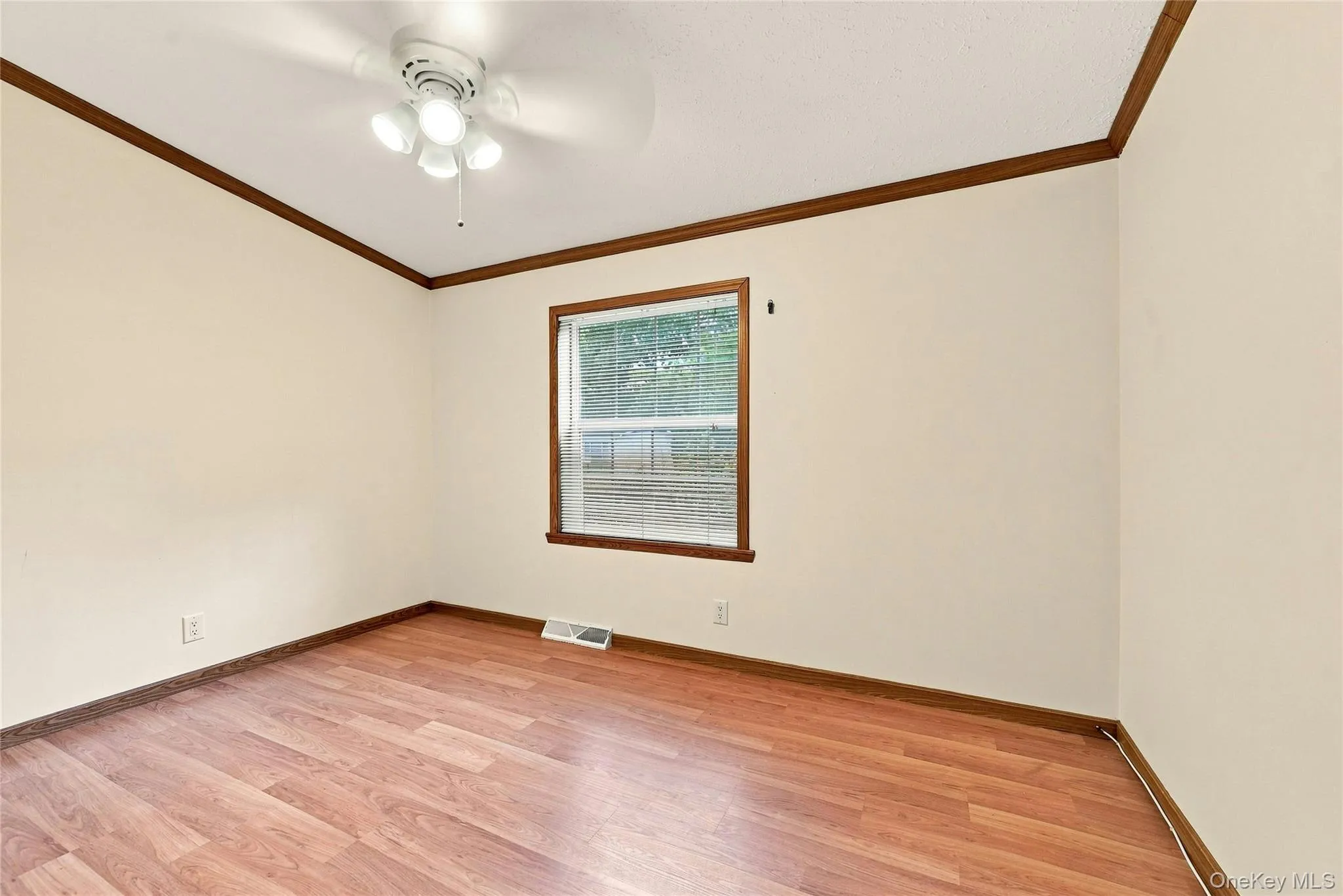 638 Fresh Pond Avenue, Riverhead, NY, 3 Bedrooms Bedrooms, 6 Rooms Rooms,2 BathroomsBathrooms,Residential,For Rent,Fresh Pond,0,1040616 638 Fresh Pond Avenue, Riverhead, NY, 3 Bedrooms Bedrooms, 6 Rooms Rooms,2 BathroomsBathrooms,Residential,For Rent,Fresh Pond,0,1040616