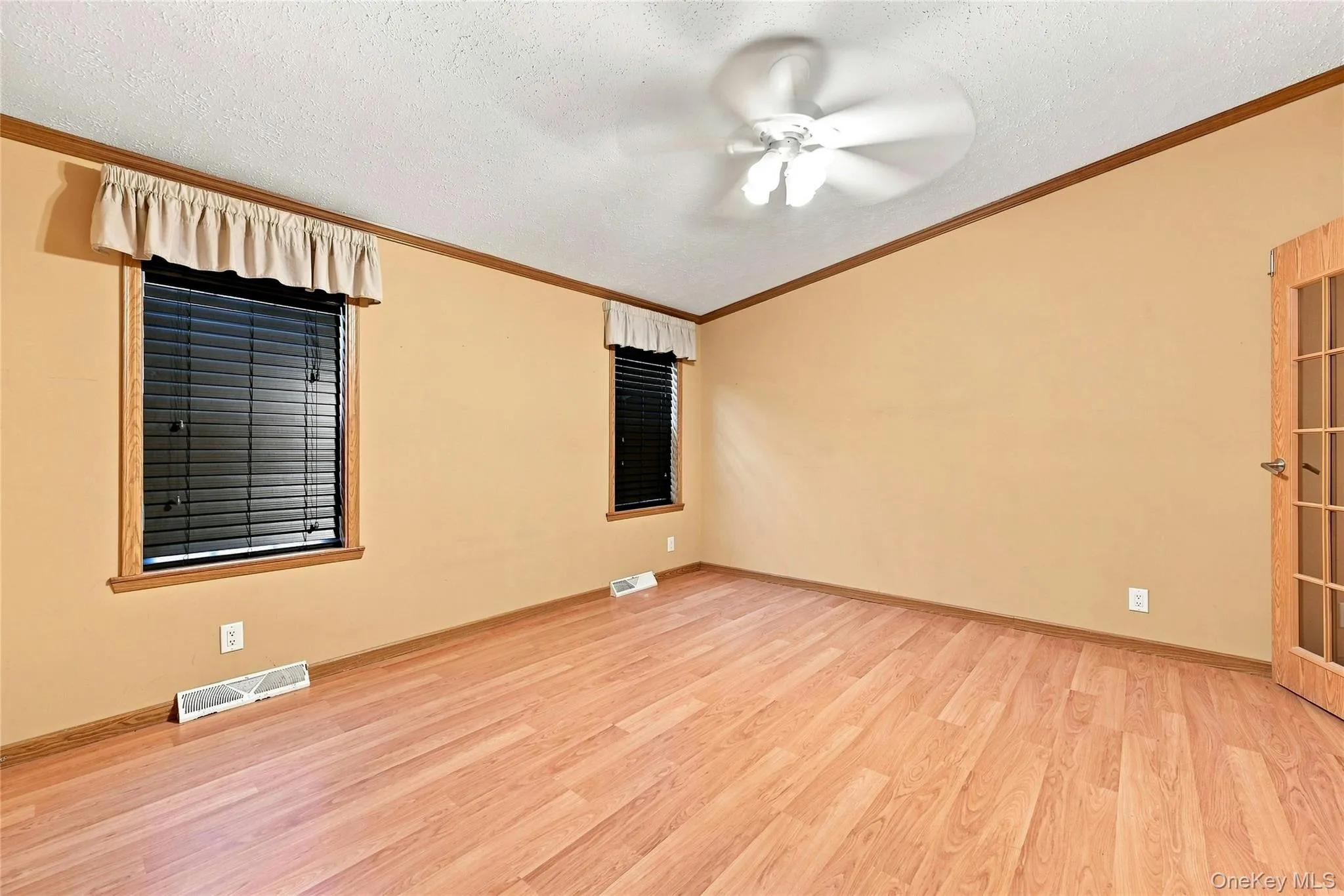 638 Fresh Pond Avenue, Riverhead, NY, 3 Bedrooms Bedrooms, 6 Rooms Rooms,2 BathroomsBathrooms,Residential,For Rent,Fresh Pond,0,1040616 638 Fresh Pond Avenue, Riverhead, NY, 3 Bedrooms Bedrooms, 6 Rooms Rooms,2 BathroomsBathrooms,Residential,For Rent,Fresh Pond,0,1040616