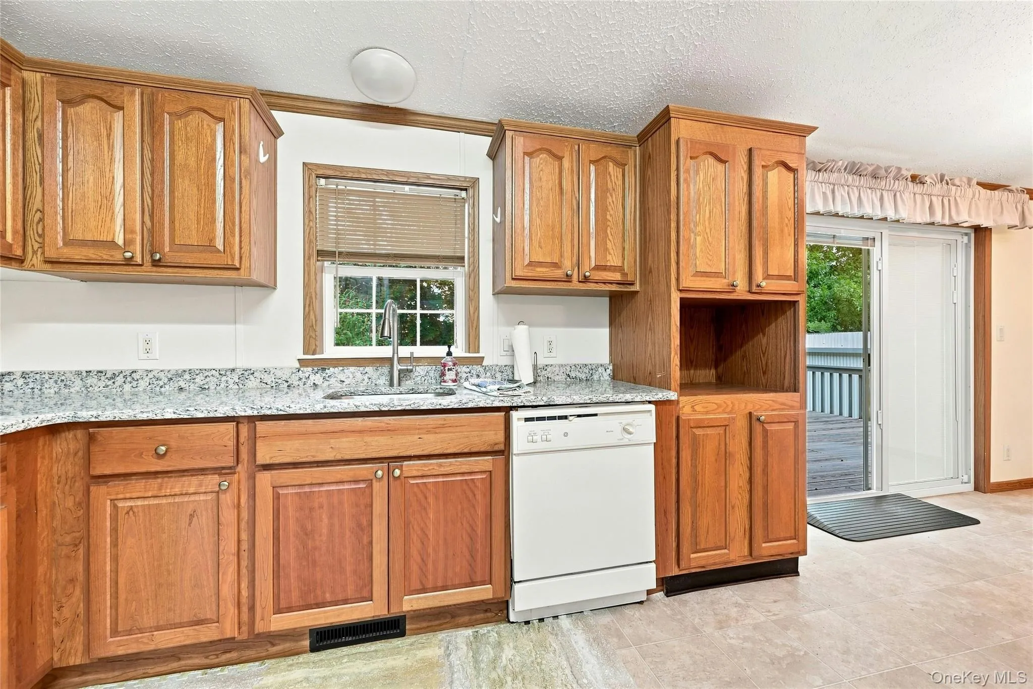 638 Fresh Pond Avenue, Riverhead, NY, 3 Bedrooms Bedrooms, 6 Rooms Rooms,2 BathroomsBathrooms,Residential,For Rent,Fresh Pond,0,1040616 638 Fresh Pond Avenue, Riverhead, NY, 3 Bedrooms Bedrooms, 6 Rooms Rooms,2 BathroomsBathrooms,Residential,For Rent,Fresh Pond,0,1040616