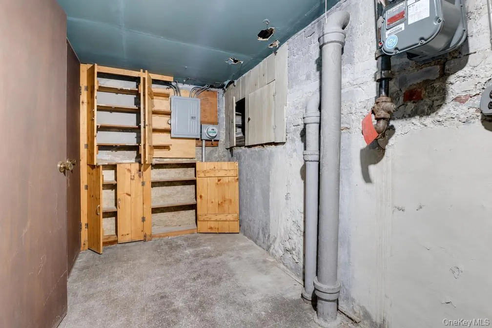 8532 66th Avenue, New York, NY, 3 Bedrooms Bedrooms, 9 Rooms Rooms,1 BathroomBathrooms,Residential,For Rent,66th,0,1040618 8532 66th Avenue, New York, NY, 3 Bedrooms Bedrooms, 9 Rooms Rooms,1 BathroomBathrooms,Residential,For Rent,66th,0,1040618
