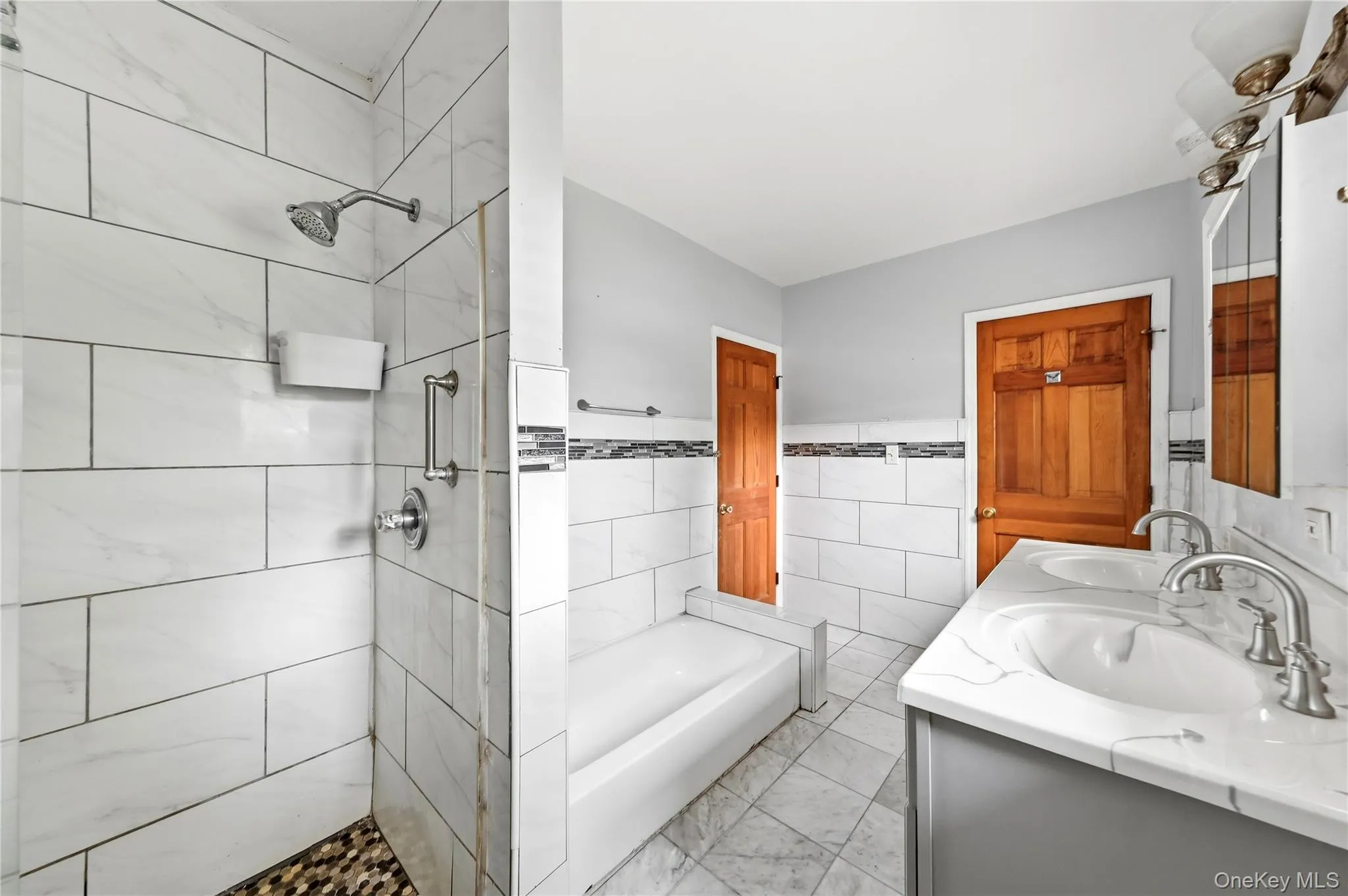 105 Corona Avenue, Hempstead, NY, 7 Bedrooms Bedrooms, 15 Rooms Rooms,3 BathroomsBathrooms,Residential,For Rent,Corona,0,1040624 105 Corona Avenue, Hempstead, NY, 7 Bedrooms Bedrooms, 15 Rooms Rooms,3 BathroomsBathrooms,Residential,For Rent,Corona,0,1040624