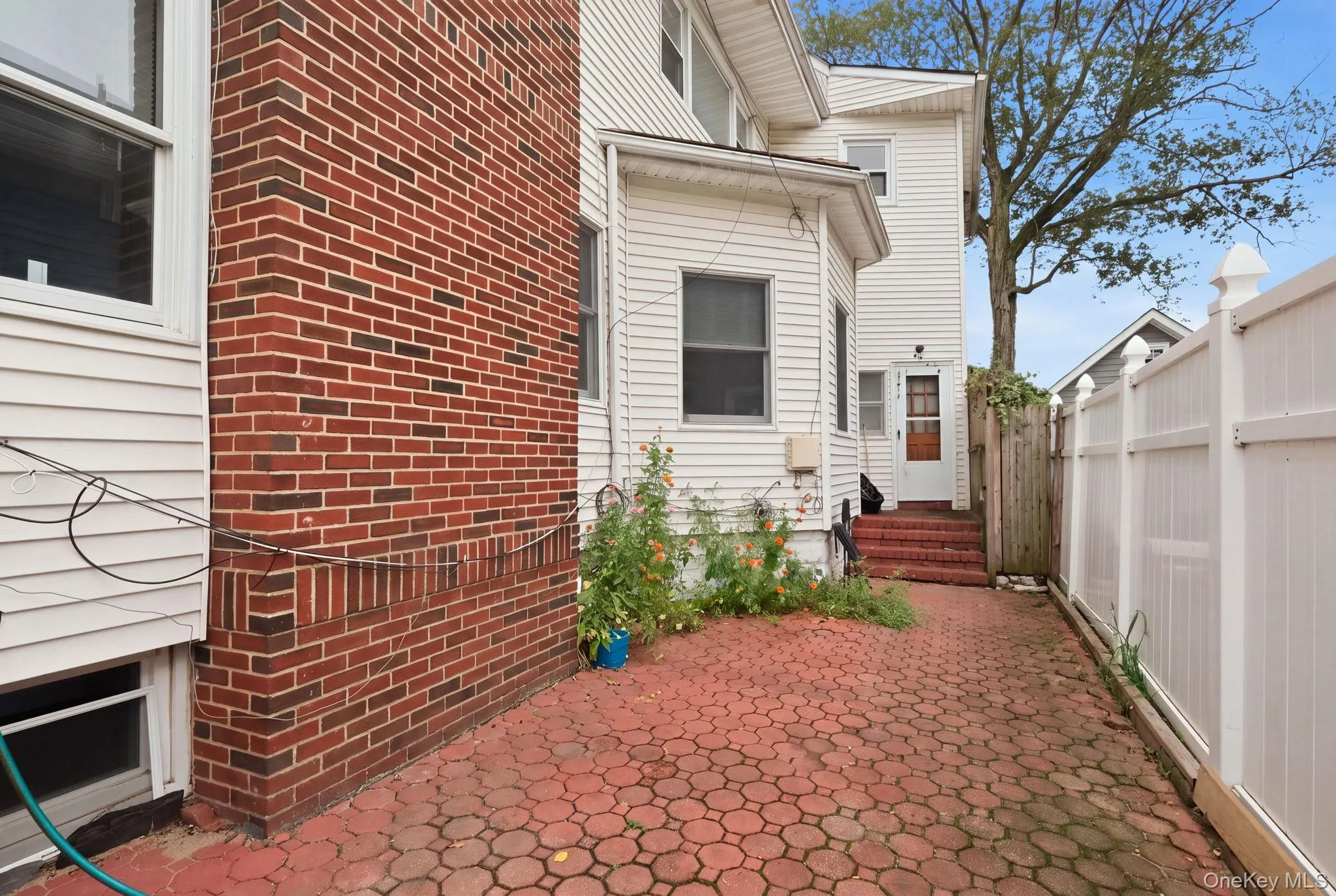 105 Corona Avenue, Hempstead, NY, 7 Bedrooms Bedrooms, 15 Rooms Rooms,3 BathroomsBathrooms,Residential,For Rent,Corona,0,1040624 105 Corona Avenue, Hempstead, NY, 7 Bedrooms Bedrooms, 15 Rooms Rooms,3 BathroomsBathrooms,Residential,For Rent,Corona,0,1040624