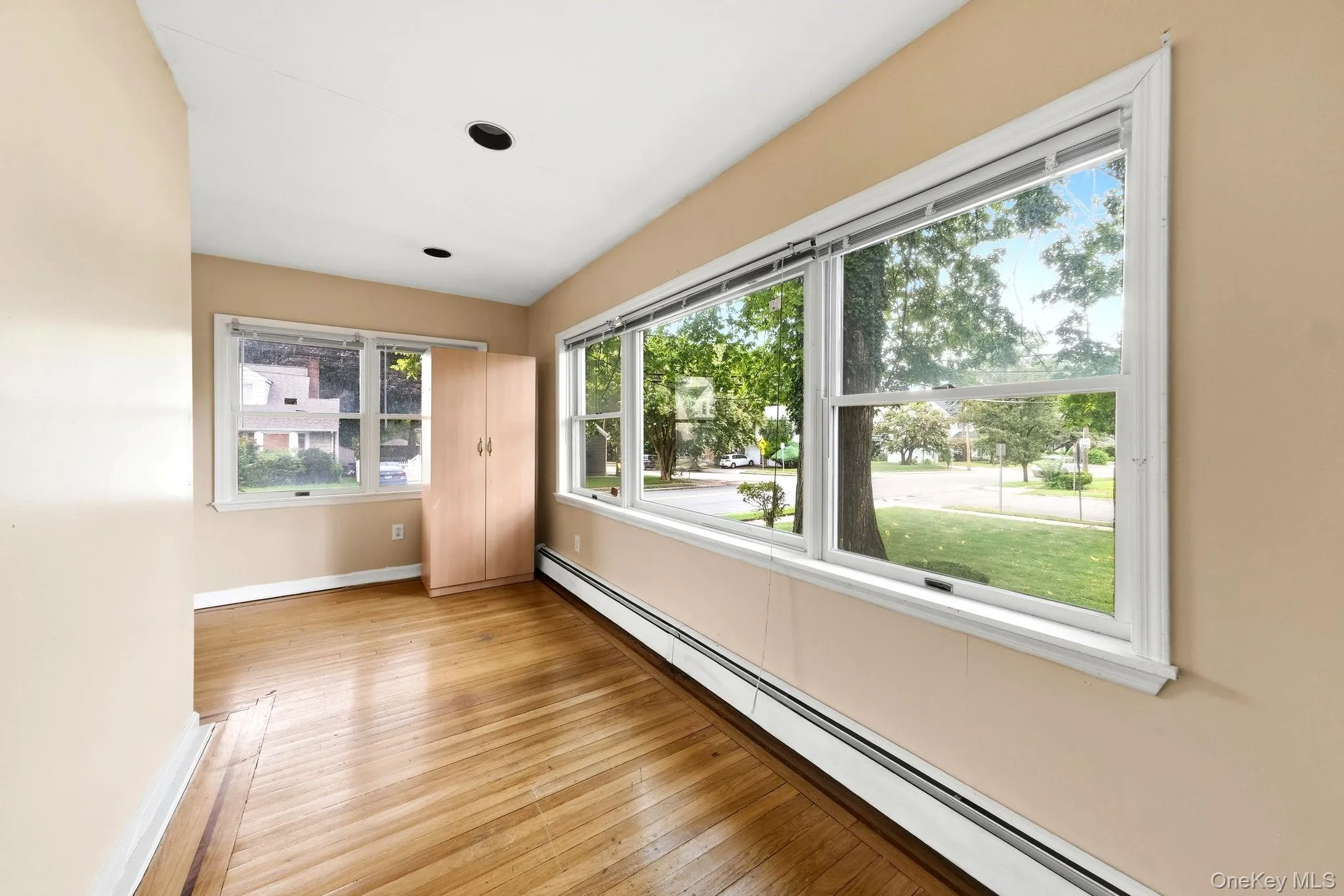 105 Corona Avenue, Hempstead, NY, 7 Bedrooms Bedrooms, 15 Rooms Rooms,3 BathroomsBathrooms,Residential,For Rent,Corona,0,1040624 105 Corona Avenue, Hempstead, NY, 7 Bedrooms Bedrooms, 15 Rooms Rooms,3 BathroomsBathrooms,Residential,For Rent,Corona,0,1040624