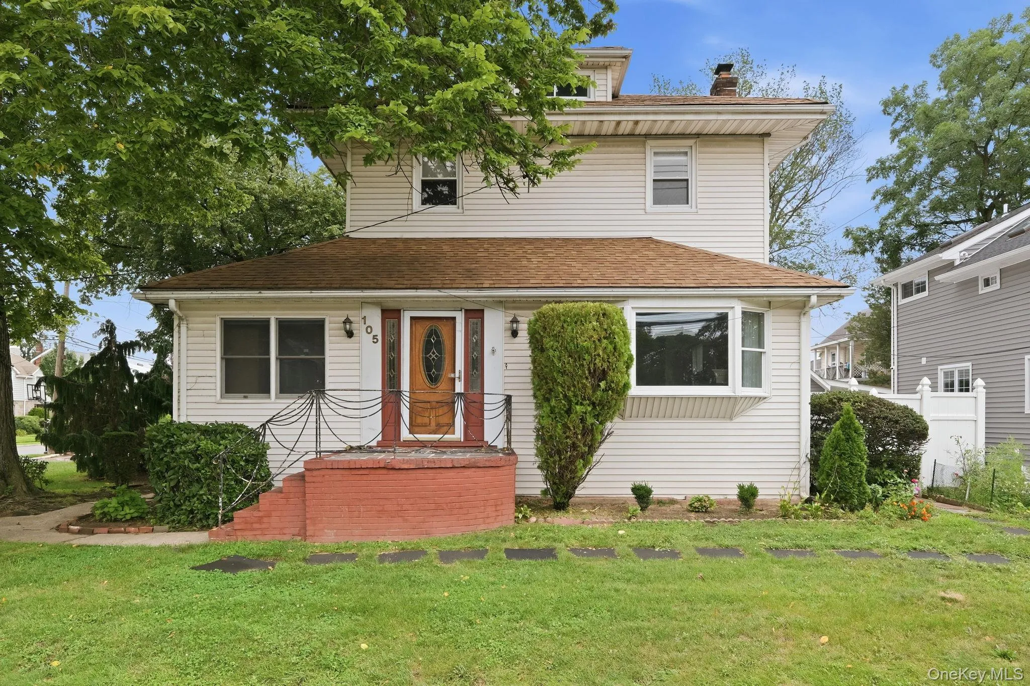 105 Corona Avenue, Hempstead, NY, 7 Bedrooms Bedrooms, 15 Rooms Rooms,3 BathroomsBathrooms,Residential,For Rent,Corona,0,1040624 105 Corona Avenue, Hempstead, NY, 7 Bedrooms Bedrooms, 15 Rooms Rooms,3 BathroomsBathrooms,Residential,For Rent,Corona,0,1040624