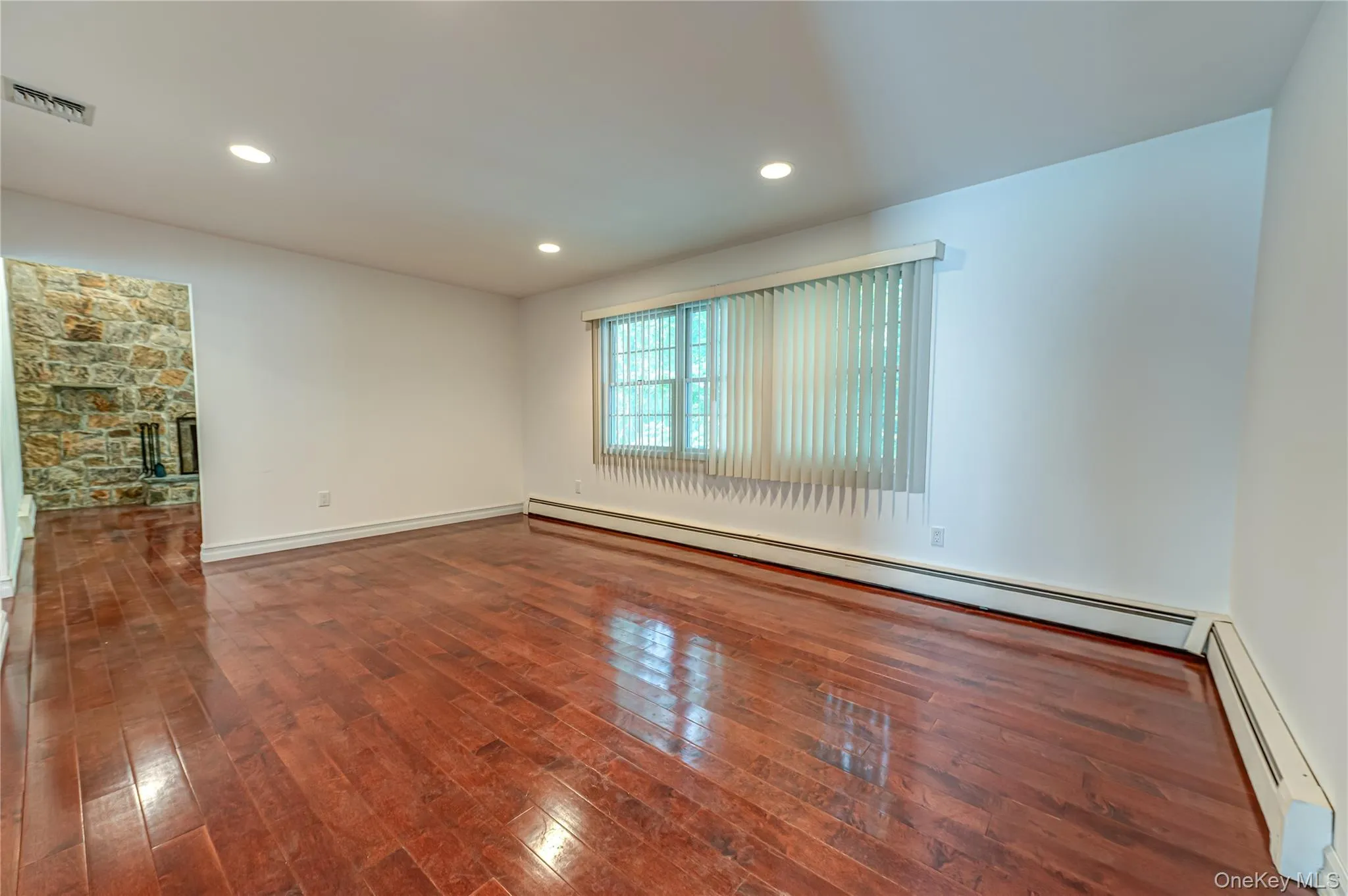 Hardwood flooring, recessed ceiling lighting. Hardwood flooring, recessed ceiling lighting.