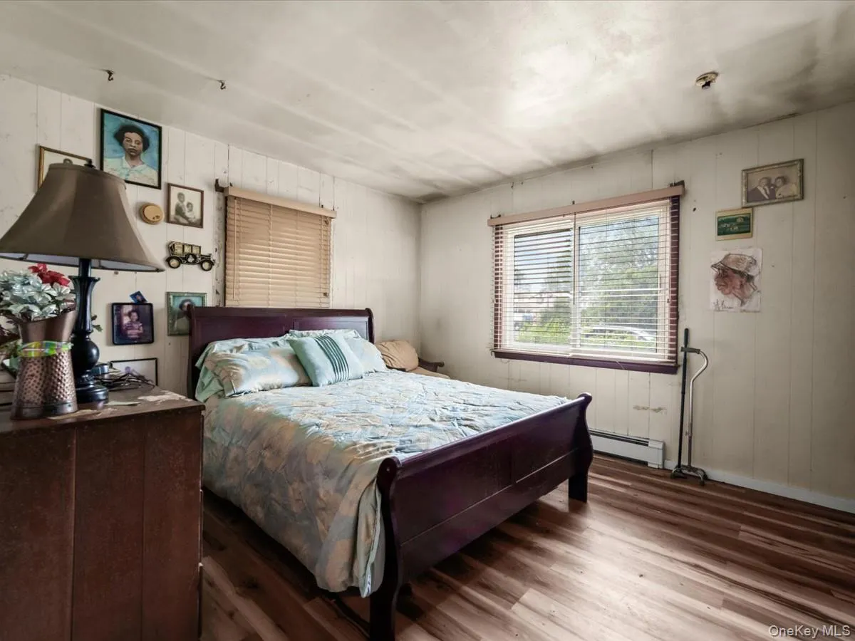 130 Lemon Street, Islip, NY, 4 Bedrooms Bedrooms, 8 Rooms Rooms,2 BathroomsBathrooms,Residential,For Rent,Lemon,0,1040626 130 Lemon Street, Islip, NY, 4 Bedrooms Bedrooms, 8 Rooms Rooms,2 BathroomsBathrooms,Residential,For Rent,Lemon,0,1040626