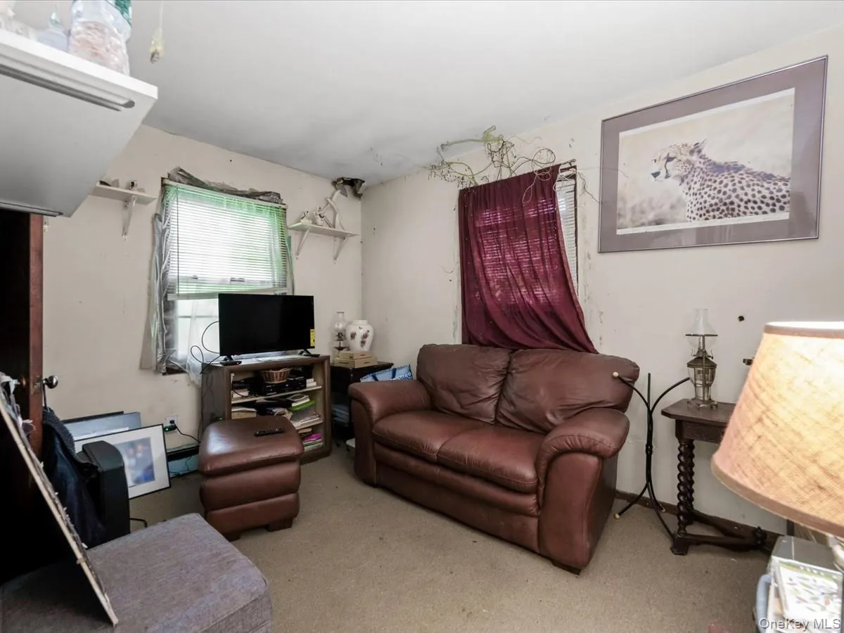 130 Lemon Street, Islip, NY, 4 Bedrooms Bedrooms, 8 Rooms Rooms,2 BathroomsBathrooms,Residential,For Rent,Lemon,0,1040626 130 Lemon Street, Islip, NY, 4 Bedrooms Bedrooms, 8 Rooms Rooms,2 BathroomsBathrooms,Residential,For Rent,Lemon,0,1040626