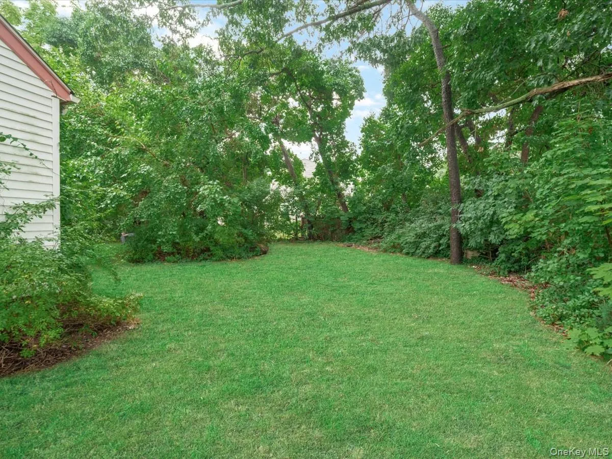 130 Lemon Street, Islip, NY, 4 Bedrooms Bedrooms, 8 Rooms Rooms,2 BathroomsBathrooms,Residential,For Rent,Lemon,0,1040626 130 Lemon Street, Islip, NY, 4 Bedrooms Bedrooms, 8 Rooms Rooms,2 BathroomsBathrooms,Residential,For Rent,Lemon,0,1040626