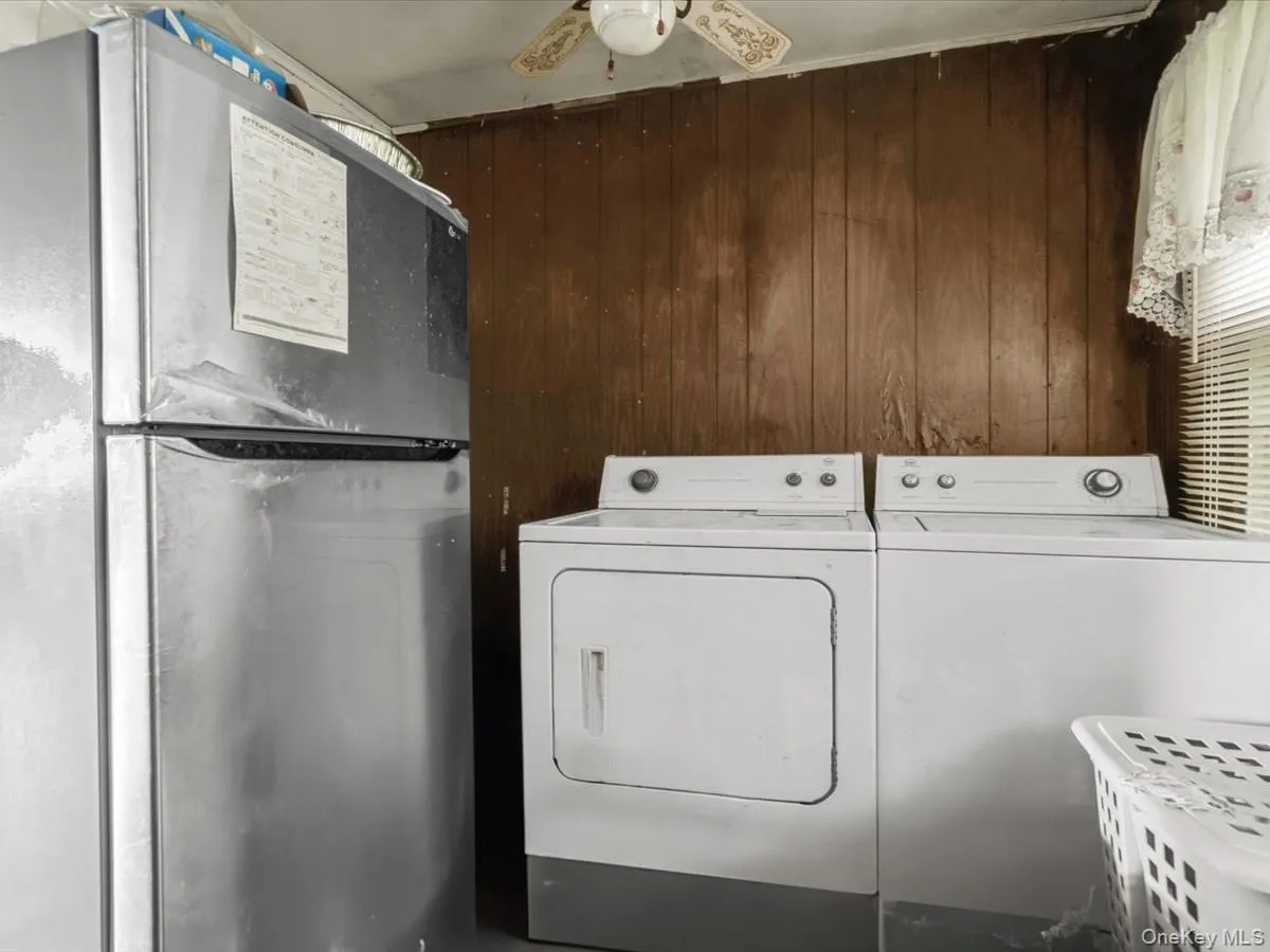 130 Lemon Street, Islip, NY, 4 Bedrooms Bedrooms, 8 Rooms Rooms,2 BathroomsBathrooms,Residential,For Rent,Lemon,0,1040626 130 Lemon Street, Islip, NY, 4 Bedrooms Bedrooms, 8 Rooms Rooms,2 BathroomsBathrooms,Residential,For Rent,Lemon,0,1040626