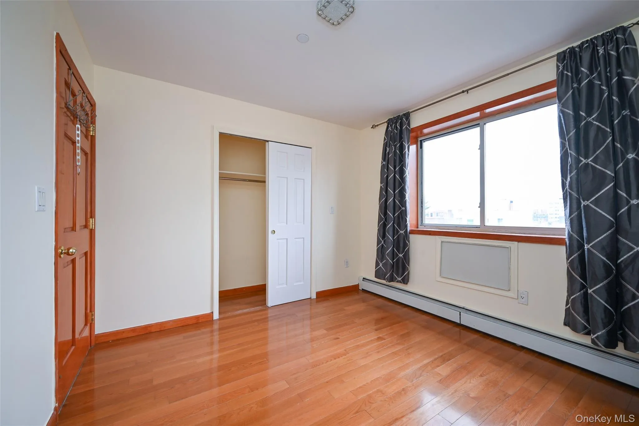 64-63 Austin Street, New York, NY, 1 Bedroom Bedrooms, 4 Rooms Rooms,1 BathroomBathrooms,Residential,For Rent,Austin Street,0,1040627 64-63 Austin Street, New York, NY, 1 Bedroom Bedrooms, 4 Rooms Rooms,1 BathroomBathrooms,Residential,For Rent,Austin Street,0,1040627