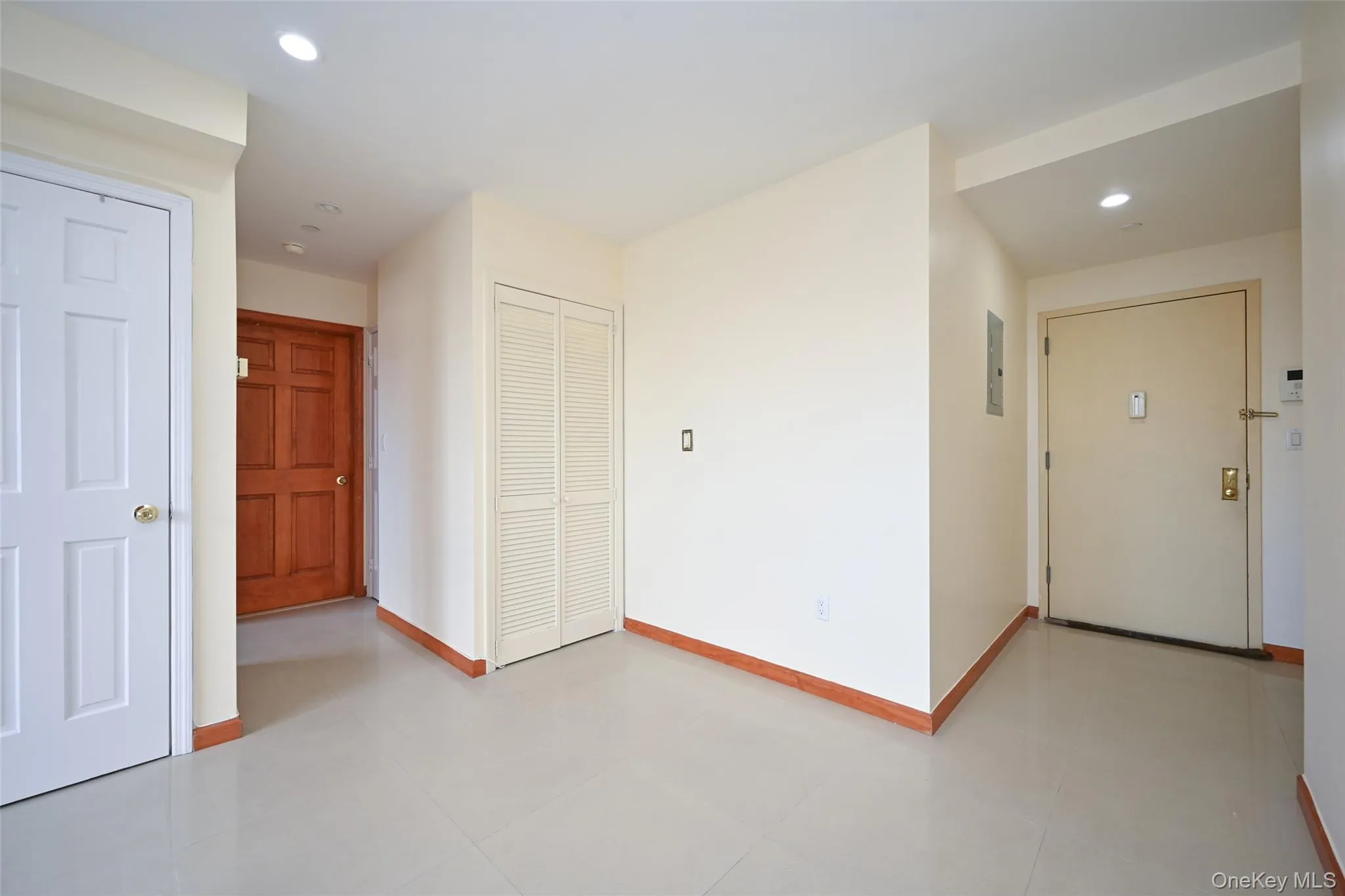 64-63 Austin Street, New York, NY, 1 Bedroom Bedrooms, 4 Rooms Rooms,1 BathroomBathrooms,Residential,For Rent,Austin Street,0,1040627 64-63 Austin Street, New York, NY, 1 Bedroom Bedrooms, 4 Rooms Rooms,1 BathroomBathrooms,Residential,For Rent,Austin Street,0,1040627