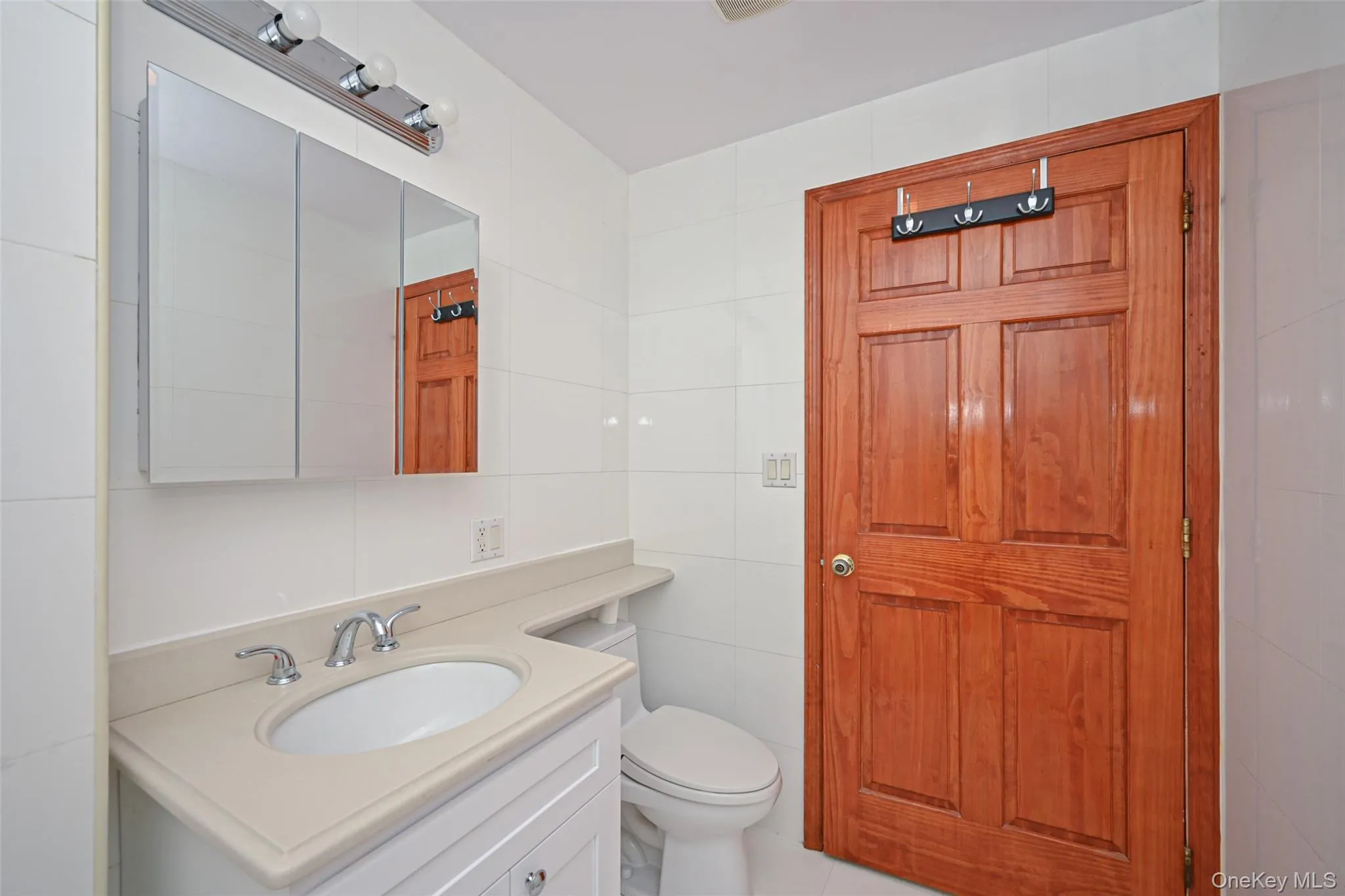 64-63 Austin Street, New York, NY, 1 Bedroom Bedrooms, 4 Rooms Rooms,1 BathroomBathrooms,Residential,For Rent,Austin Street,0,1040627 64-63 Austin Street, New York, NY, 1 Bedroom Bedrooms, 4 Rooms Rooms,1 BathroomBathrooms,Residential,For Rent,Austin Street,0,1040627