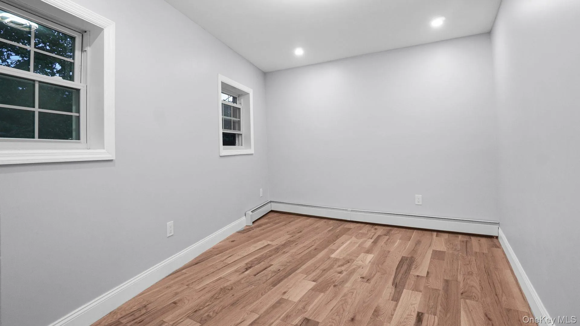 918 Throgs Neck Expwy, New York, NY, 3 Bedrooms Bedrooms, 6 Rooms Rooms,2 BathroomsBathrooms,Residential,For Rent,Throgs Neck Expwy,0,1040628 918 Throgs Neck Expwy, New York, NY, 3 Bedrooms Bedrooms, 6 Rooms Rooms,2 BathroomsBathrooms,Residential,For Rent,Throgs Neck Expwy,0,1040628