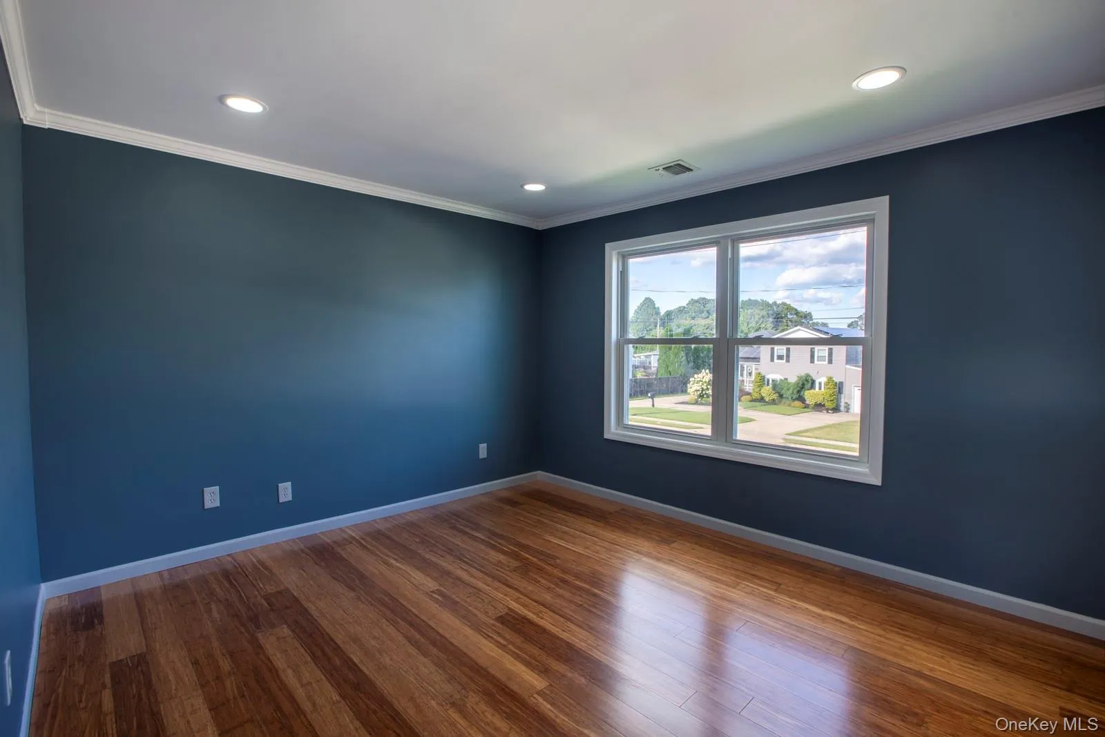 305 Strong Avenue, Babylon, NY, 4 Bedrooms Bedrooms, 10 Rooms Rooms,2 BathroomsBathrooms,Residential,For Rent,Strong,0,1040630 305 Strong Avenue, Babylon, NY, 4 Bedrooms Bedrooms, 10 Rooms Rooms,2 BathroomsBathrooms,Residential,For Rent,Strong,0,1040630