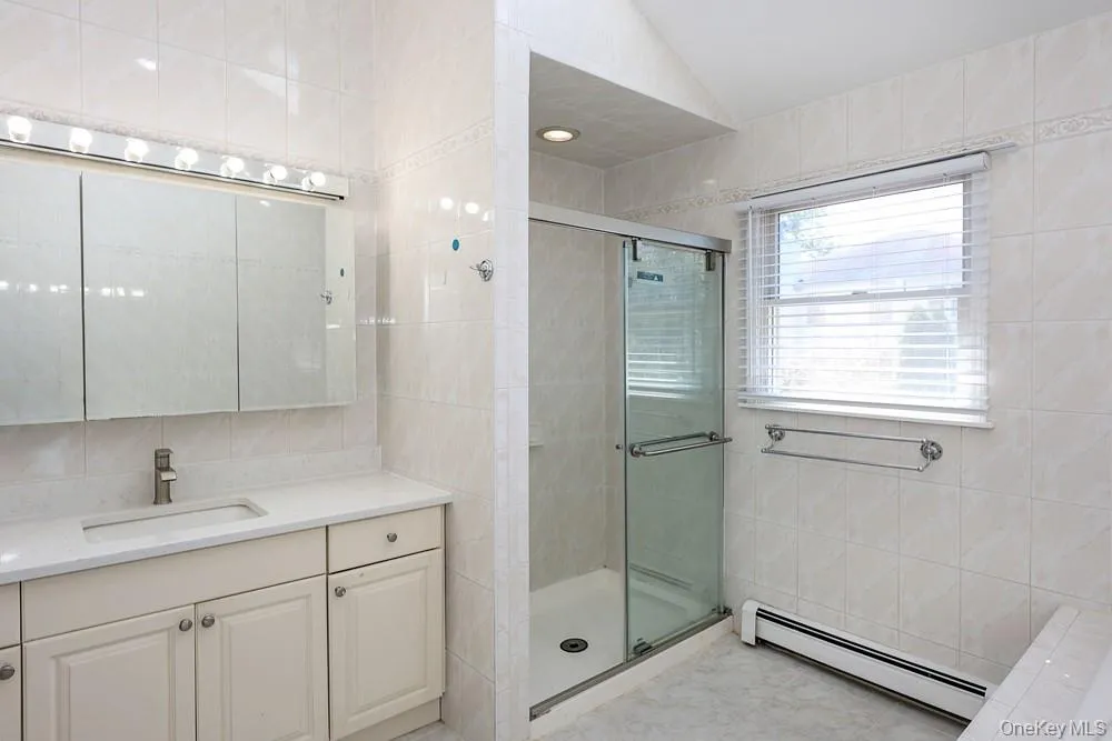 23 Garden Drive, North Hempstead, NY, 4 Bedrooms Bedrooms, 8 Rooms Rooms,2 BathroomsBathrooms,Residential,For Rent,Garden,0,1040632 23 Garden Drive, North Hempstead, NY, 4 Bedrooms Bedrooms, 8 Rooms Rooms,2 BathroomsBathrooms,Residential,For Rent,Garden,0,1040632