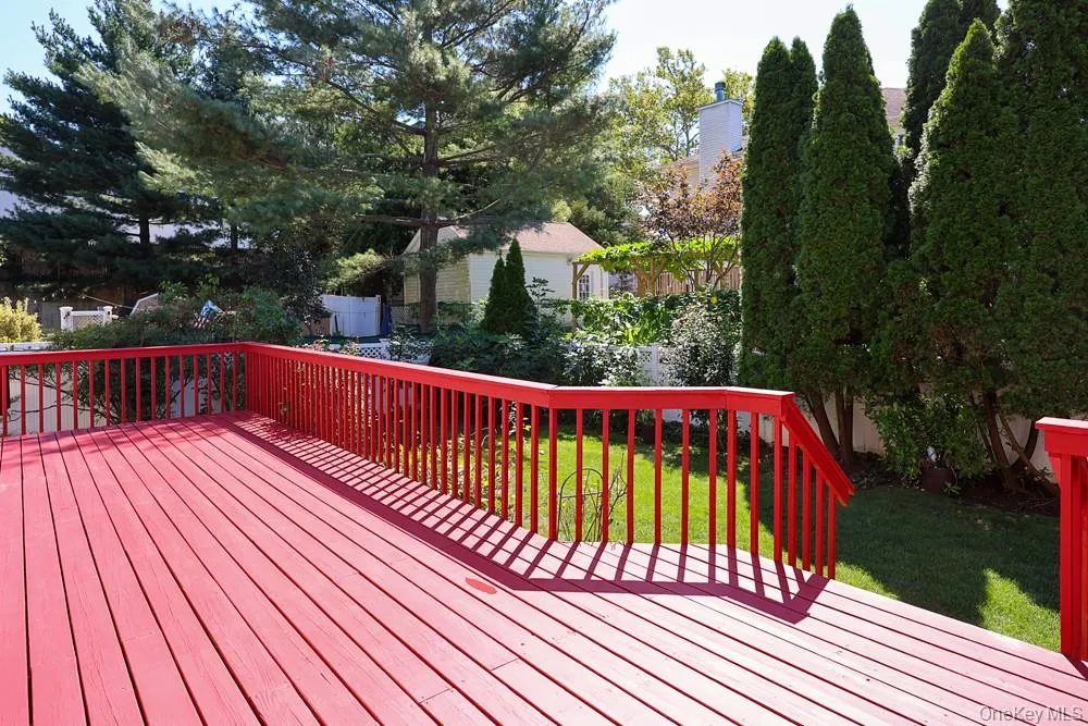 23 Garden Drive, North Hempstead, NY, 4 Bedrooms Bedrooms, 8 Rooms Rooms,2 BathroomsBathrooms,Residential,For Rent,Garden,0,1040632 23 Garden Drive, North Hempstead, NY, 4 Bedrooms Bedrooms, 8 Rooms Rooms,2 BathroomsBathrooms,Residential,For Rent,Garden,0,1040632