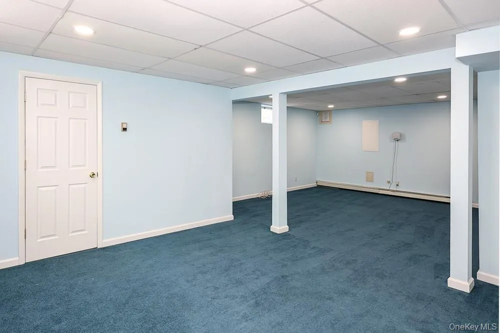 23 Garden Drive, North Hempstead, NY, 4 Bedrooms Bedrooms, 8 Rooms Rooms,2 BathroomsBathrooms,Residential,For Rent,Garden,0,1040632 23 Garden Drive, North Hempstead, NY, 4 Bedrooms Bedrooms, 8 Rooms Rooms,2 BathroomsBathrooms,Residential,For Rent,Garden,0,1040632