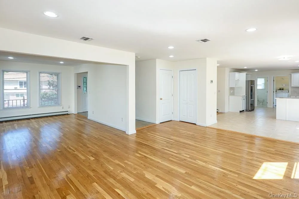 23 Garden Drive, North Hempstead, NY, 4 Bedrooms Bedrooms, 8 Rooms Rooms,2 BathroomsBathrooms,Residential,For Rent,Garden,0,1040632 23 Garden Drive, North Hempstead, NY, 4 Bedrooms Bedrooms, 8 Rooms Rooms,2 BathroomsBathrooms,Residential,For Rent,Garden,0,1040632