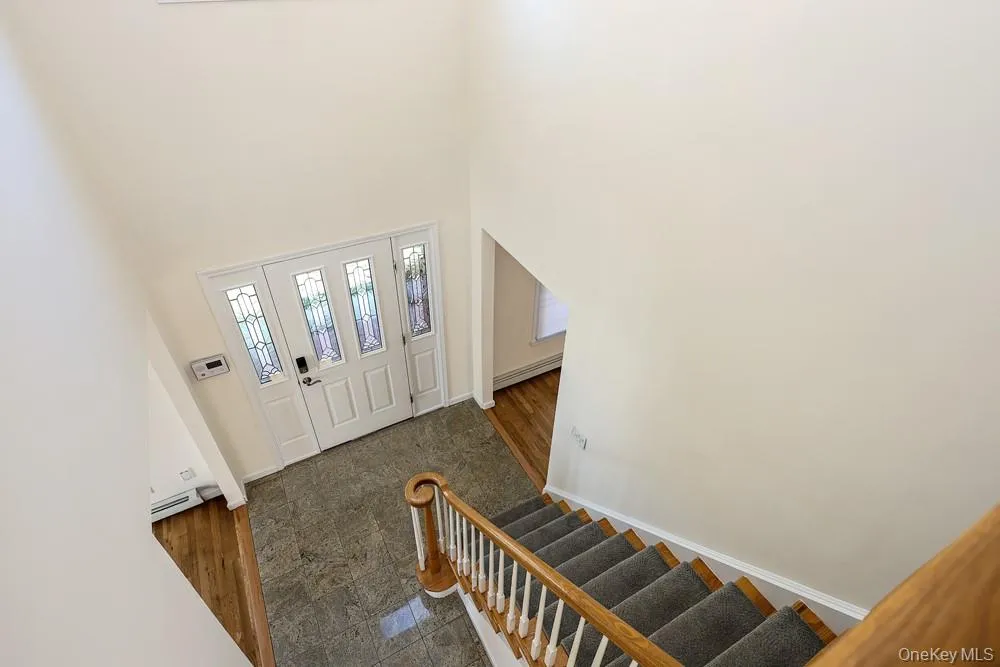23 Garden Drive, North Hempstead, NY, 4 Bedrooms Bedrooms, 8 Rooms Rooms,2 BathroomsBathrooms,Residential,For Rent,Garden,0,1040632 23 Garden Drive, North Hempstead, NY, 4 Bedrooms Bedrooms, 8 Rooms Rooms,2 BathroomsBathrooms,Residential,For Rent,Garden,0,1040632