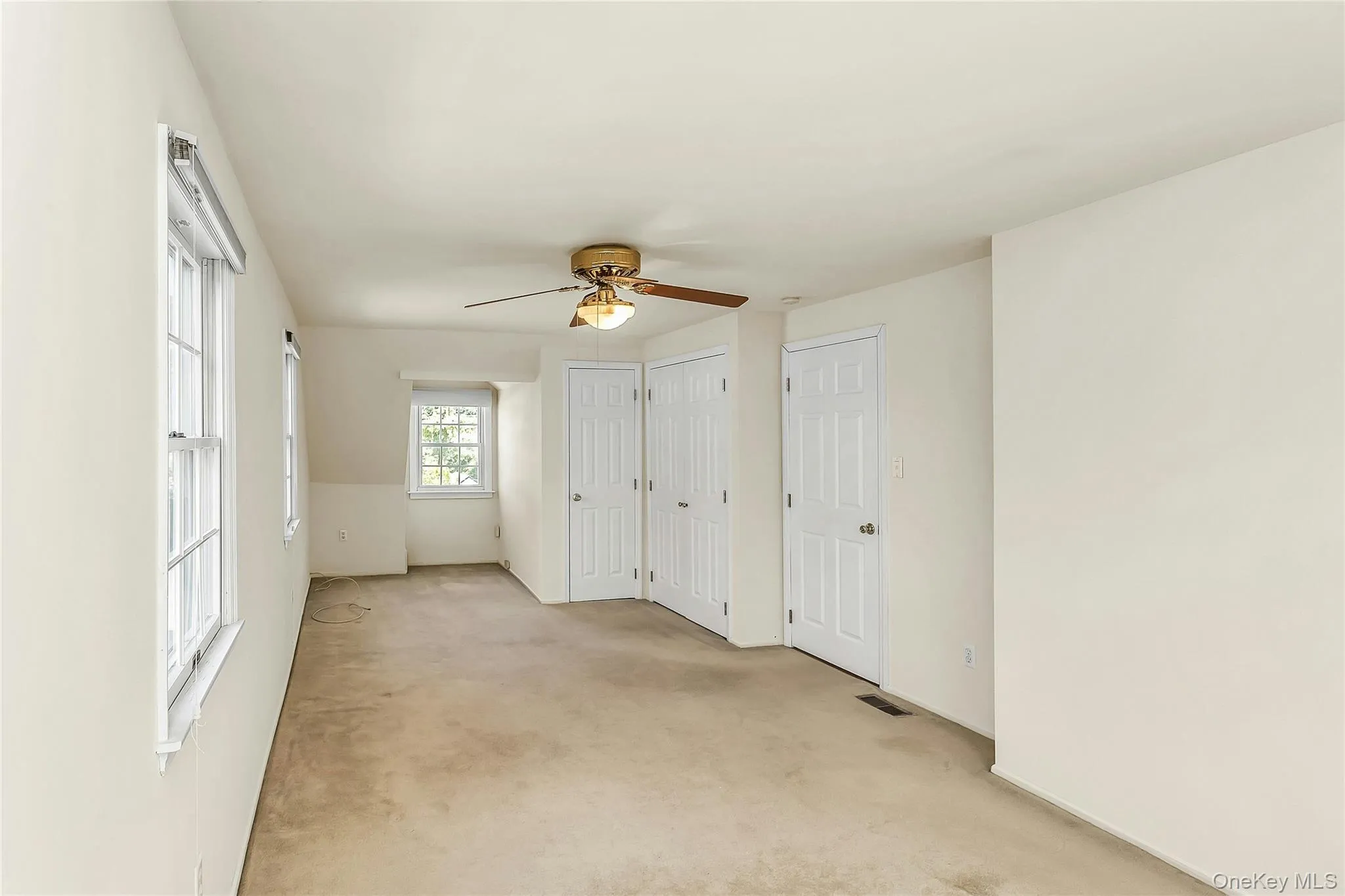 26 Ridge Drive, North Hempstead, NY, 4 Bedrooms Bedrooms, 8 Rooms Rooms,2 BathroomsBathrooms,Residential,For Rent,Ridge,0,1040637 26 Ridge Drive, North Hempstead, NY, 4 Bedrooms Bedrooms, 8 Rooms Rooms,2 BathroomsBathrooms,Residential,For Rent,Ridge,0,1040637