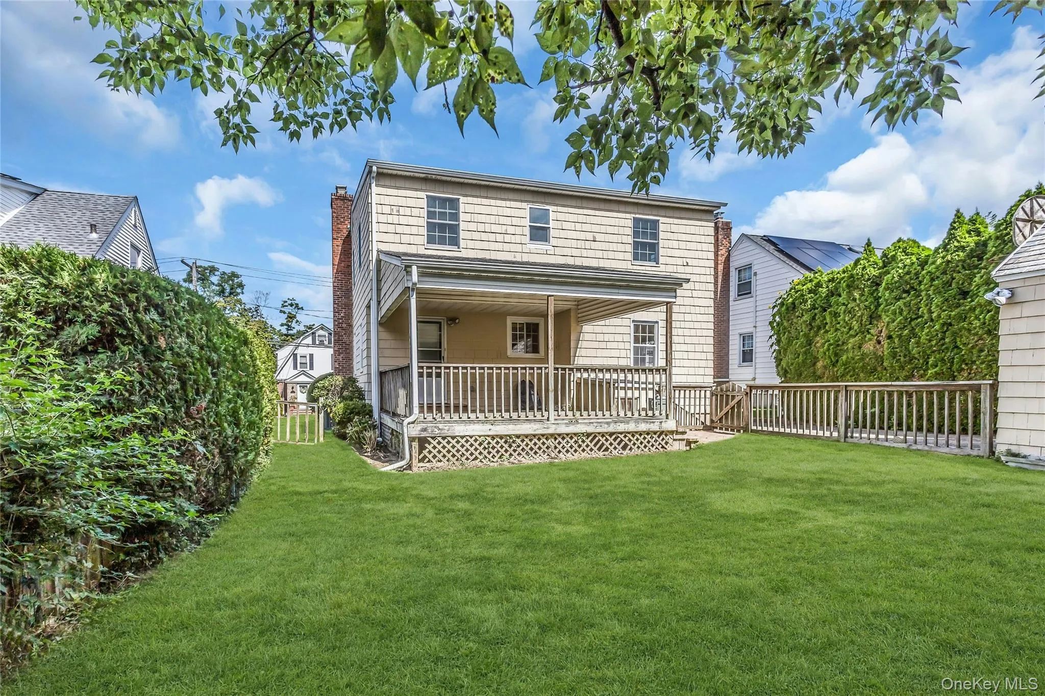 26 Ridge Drive, North Hempstead, NY, 4 Bedrooms Bedrooms, 8 Rooms Rooms,2 BathroomsBathrooms,Residential,For Rent,Ridge,0,1040637 26 Ridge Drive, North Hempstead, NY, 4 Bedrooms Bedrooms, 8 Rooms Rooms,2 BathroomsBathrooms,Residential,For Rent,Ridge,0,1040637