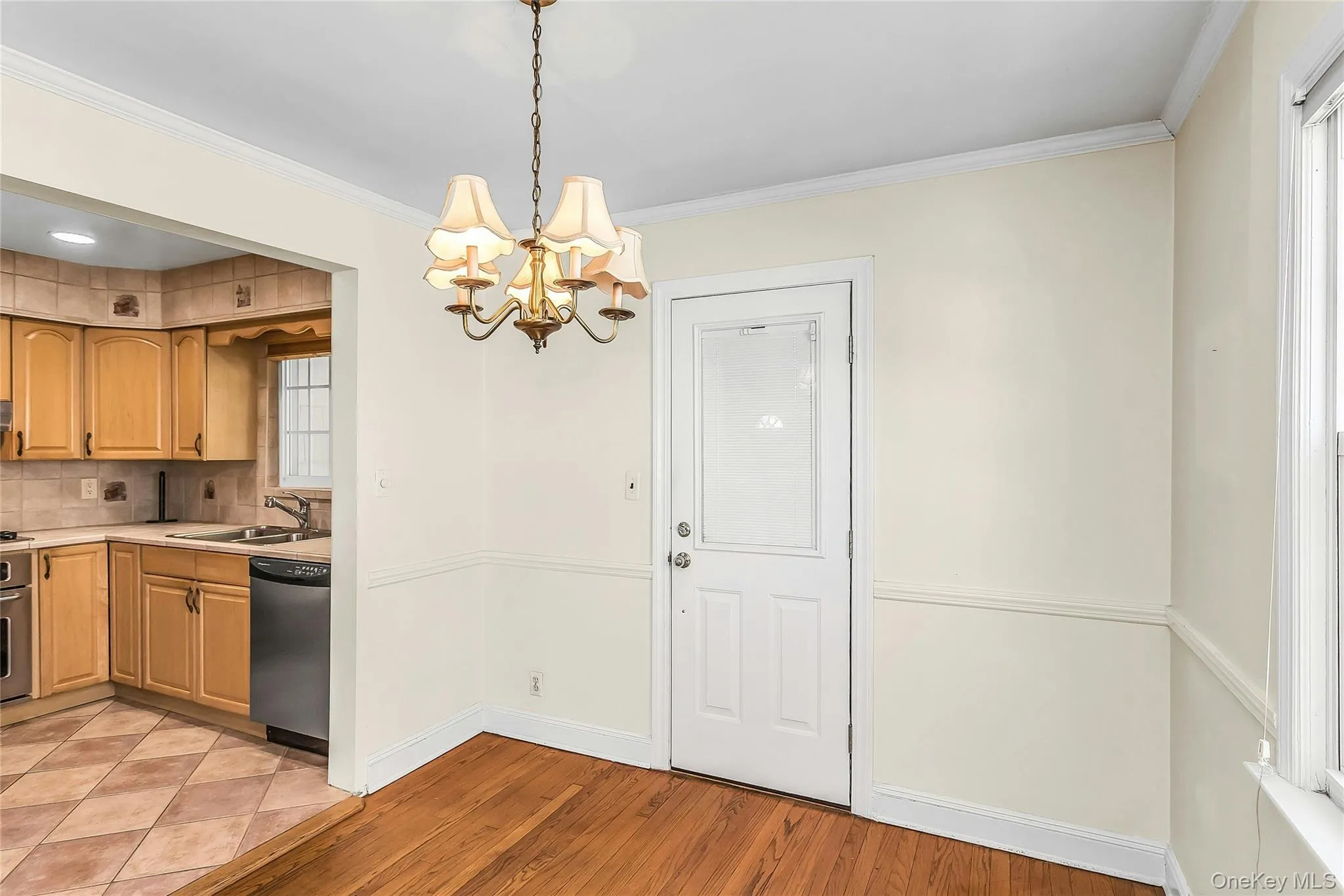 26 Ridge Drive, North Hempstead, NY, 4 Bedrooms Bedrooms, 8 Rooms Rooms,2 BathroomsBathrooms,Residential,For Rent,Ridge,0,1040637 26 Ridge Drive, North Hempstead, NY, 4 Bedrooms Bedrooms, 8 Rooms Rooms,2 BathroomsBathrooms,Residential,For Rent,Ridge,0,1040637