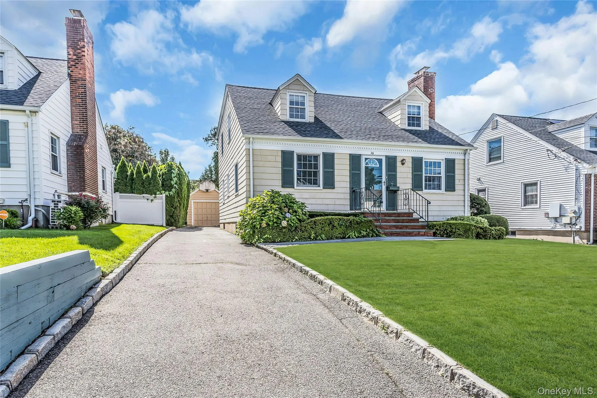 26 Ridge Drive, North Hempstead, NY, 4 Bedrooms Bedrooms, 8 Rooms Rooms,2 BathroomsBathrooms,Residential,For Rent,Ridge,0,1040637 26 Ridge Drive, North Hempstead, NY, 4 Bedrooms Bedrooms, 8 Rooms Rooms,2 BathroomsBathrooms,Residential,For Rent,Ridge,0,1040637