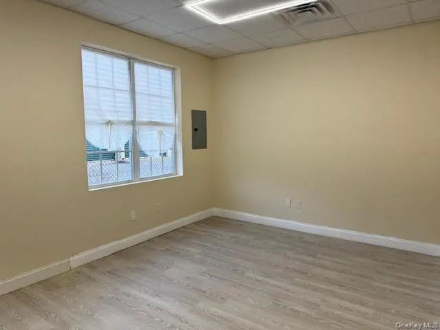 Second floor suite 7-C for $700 Second floor suite 7-C for $700