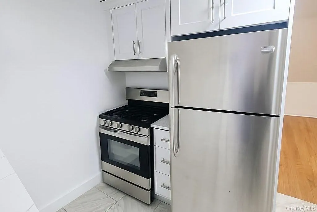 308 40th Street, Babylon, NY, 3 Bedrooms Bedrooms, 7 Rooms Rooms,1 BathroomBathrooms,Residential Lease,For Rent,40th,0,1040645 308 40th Street, Babylon, NY, 3 Bedrooms Bedrooms, 7 Rooms Rooms,1 BathroomBathrooms,Residential Lease,For Rent,40th,0,1040645