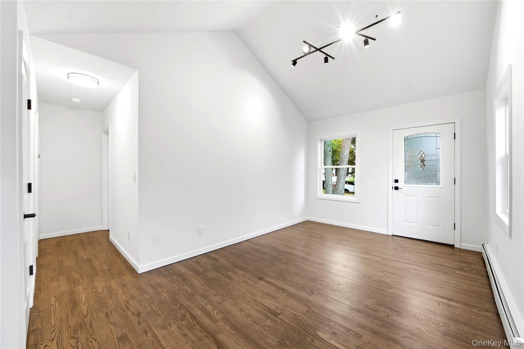 34 Whitestone Road, Brookhaven, NY, 2 Bedrooms Bedrooms, 5 Rooms Rooms,1 BathroomBathrooms,Residential,For Rent,Whitestone,0,1040647 34 Whitestone Road, Brookhaven, NY, 2 Bedrooms Bedrooms, 5 Rooms Rooms,1 BathroomBathrooms,Residential,For Rent,Whitestone,0,1040647