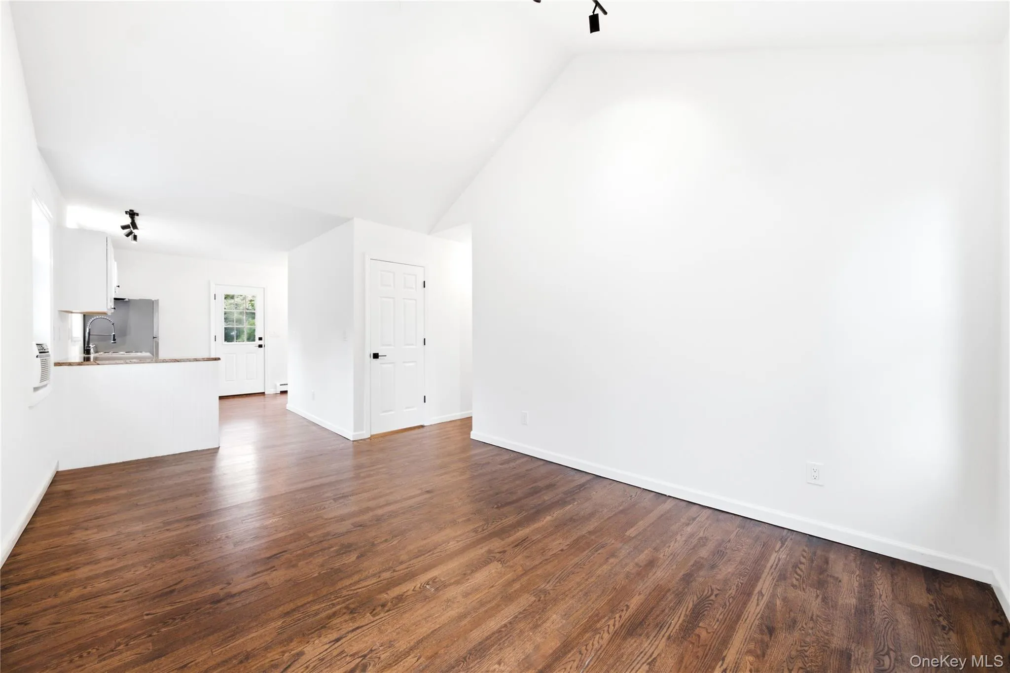 34 Whitestone Road, Brookhaven, NY, 2 Bedrooms Bedrooms, 5 Rooms Rooms,1 BathroomBathrooms,Residential,For Rent,Whitestone,0,1040647 34 Whitestone Road, Brookhaven, NY, 2 Bedrooms Bedrooms, 5 Rooms Rooms,1 BathroomBathrooms,Residential,For Rent,Whitestone,0,1040647