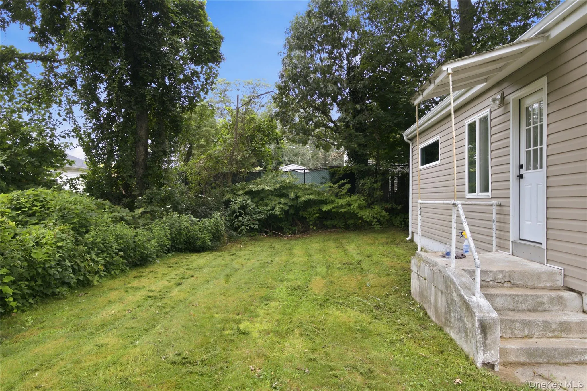 34 Whitestone Road, Brookhaven, NY, 2 Bedrooms Bedrooms, 5 Rooms Rooms,1 BathroomBathrooms,Residential,For Rent,Whitestone,0,1040647 34 Whitestone Road, Brookhaven, NY, 2 Bedrooms Bedrooms, 5 Rooms Rooms,1 BathroomBathrooms,Residential,For Rent,Whitestone,0,1040647
