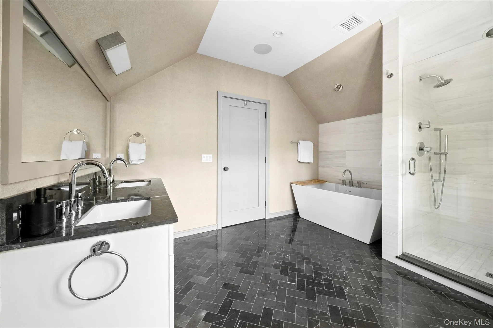 67 Buell Lane Extension, East Hampton, NY, 5 Bedrooms Bedrooms, 10 Rooms Rooms,5 BathroomsBathrooms,Residential,For Rent,Buell Lane,0,1040648 67 Buell Lane Extension, East Hampton, NY, 5 Bedrooms Bedrooms, 10 Rooms Rooms,5 BathroomsBathrooms,Residential,For Rent,Buell Lane,0,1040648