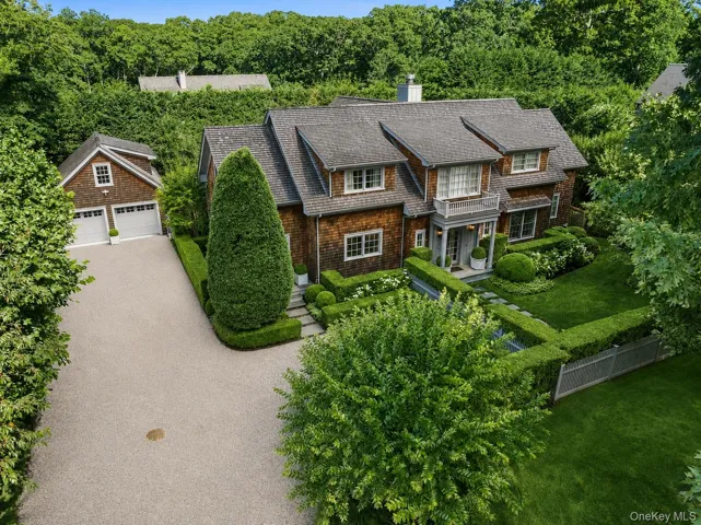 67 Buell Lane Extension, East Hampton, New York 11963
