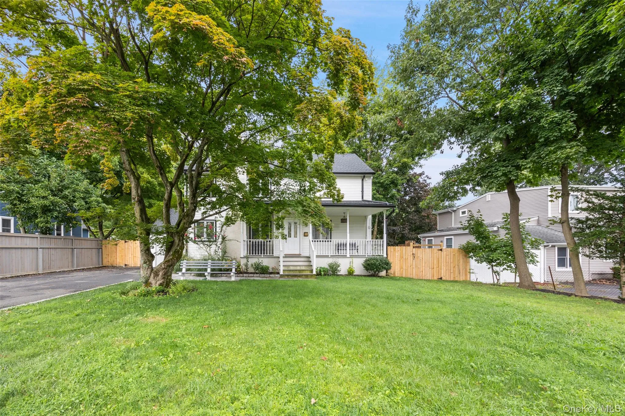 35 Grandview Avenue, Clarkstown, NY, 8 Bedrooms Bedrooms, 12 Rooms Rooms,5 BathroomsBathrooms,Residential,For Rent,Grandview,0,1040650 35 Grandview Avenue, Clarkstown, NY, 8 Bedrooms Bedrooms, 12 Rooms Rooms,5 BathroomsBathrooms,Residential,For Rent,Grandview,0,1040650