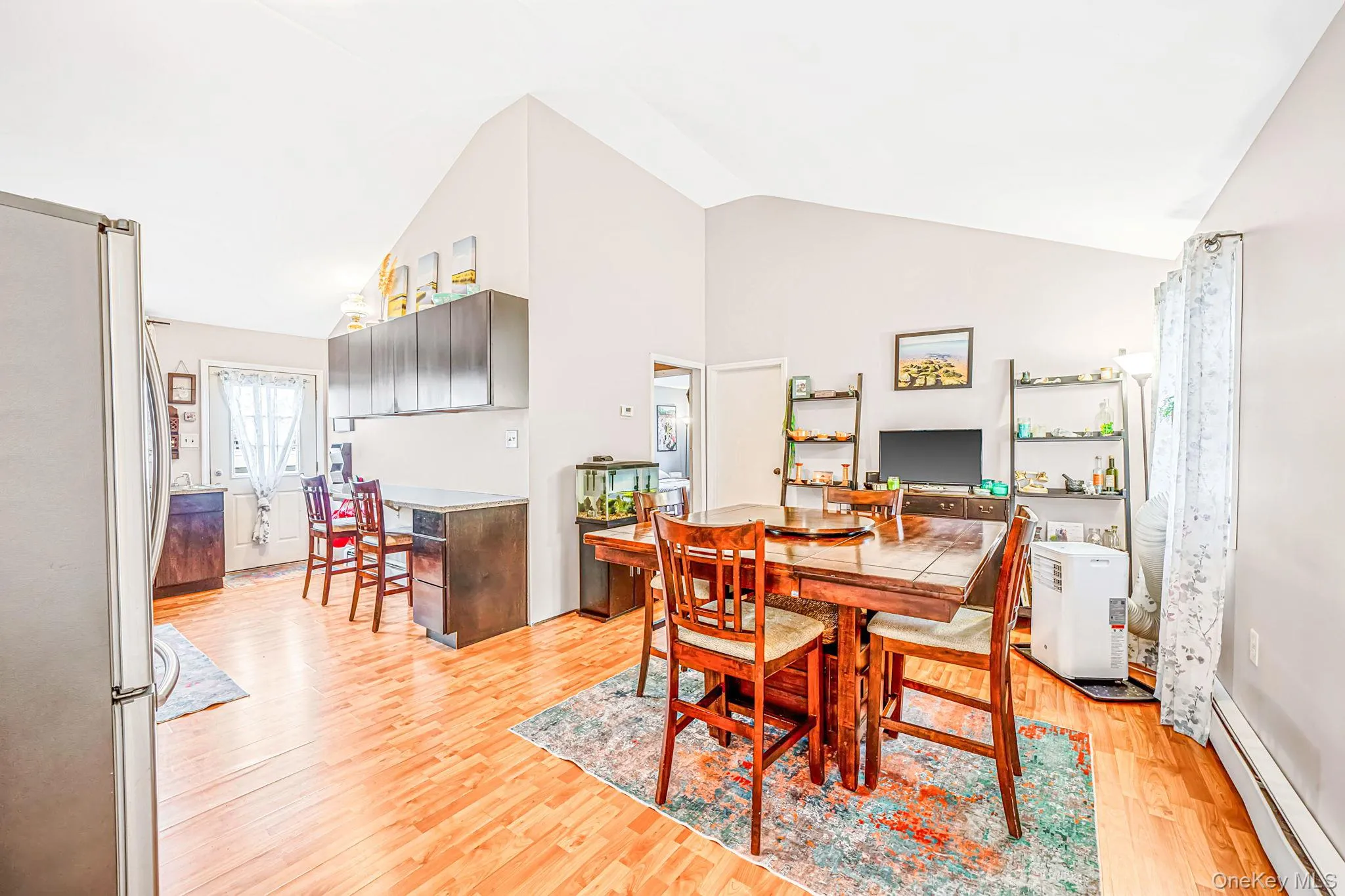 21 Cherokee Drive, Islip, NY, 5 Bedrooms Bedrooms, 10 Rooms Rooms,2 BathroomsBathrooms,Residential,For Rent,Cherokee,0,1040654 21 Cherokee Drive, Islip, NY, 5 Bedrooms Bedrooms, 10 Rooms Rooms,2 BathroomsBathrooms,Residential,For Rent,Cherokee,0,1040654