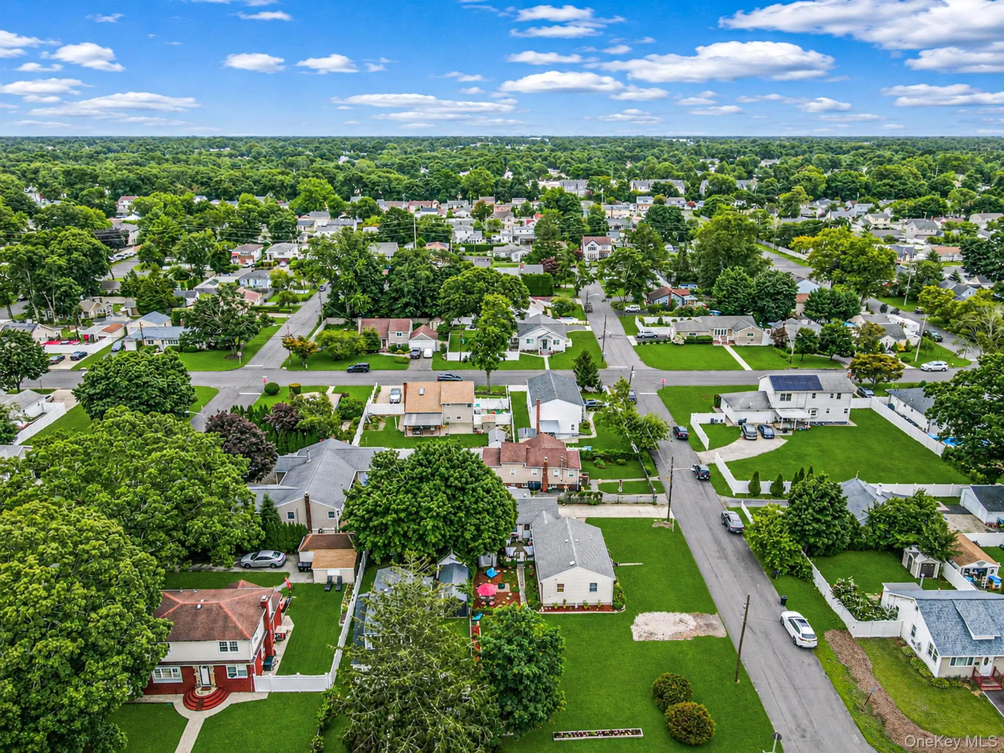 21 Cherokee Drive, Islip, NY, 5 Bedrooms Bedrooms, 10 Rooms Rooms,2 BathroomsBathrooms,Residential,For Rent,Cherokee,0,1040654 21 Cherokee Drive, Islip, NY, 5 Bedrooms Bedrooms, 10 Rooms Rooms,2 BathroomsBathrooms,Residential,For Rent,Cherokee,0,1040654
