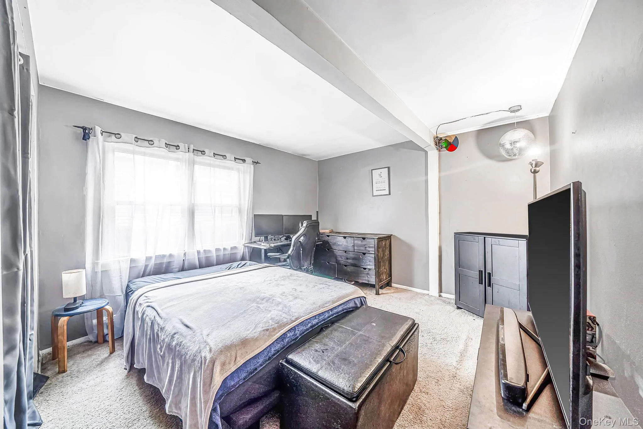 21 Cherokee Drive, Islip, NY, 5 Bedrooms Bedrooms, 10 Rooms Rooms,2 BathroomsBathrooms,Residential,For Rent,Cherokee,0,1040654 21 Cherokee Drive, Islip, NY, 5 Bedrooms Bedrooms, 10 Rooms Rooms,2 BathroomsBathrooms,Residential,For Rent,Cherokee,0,1040654