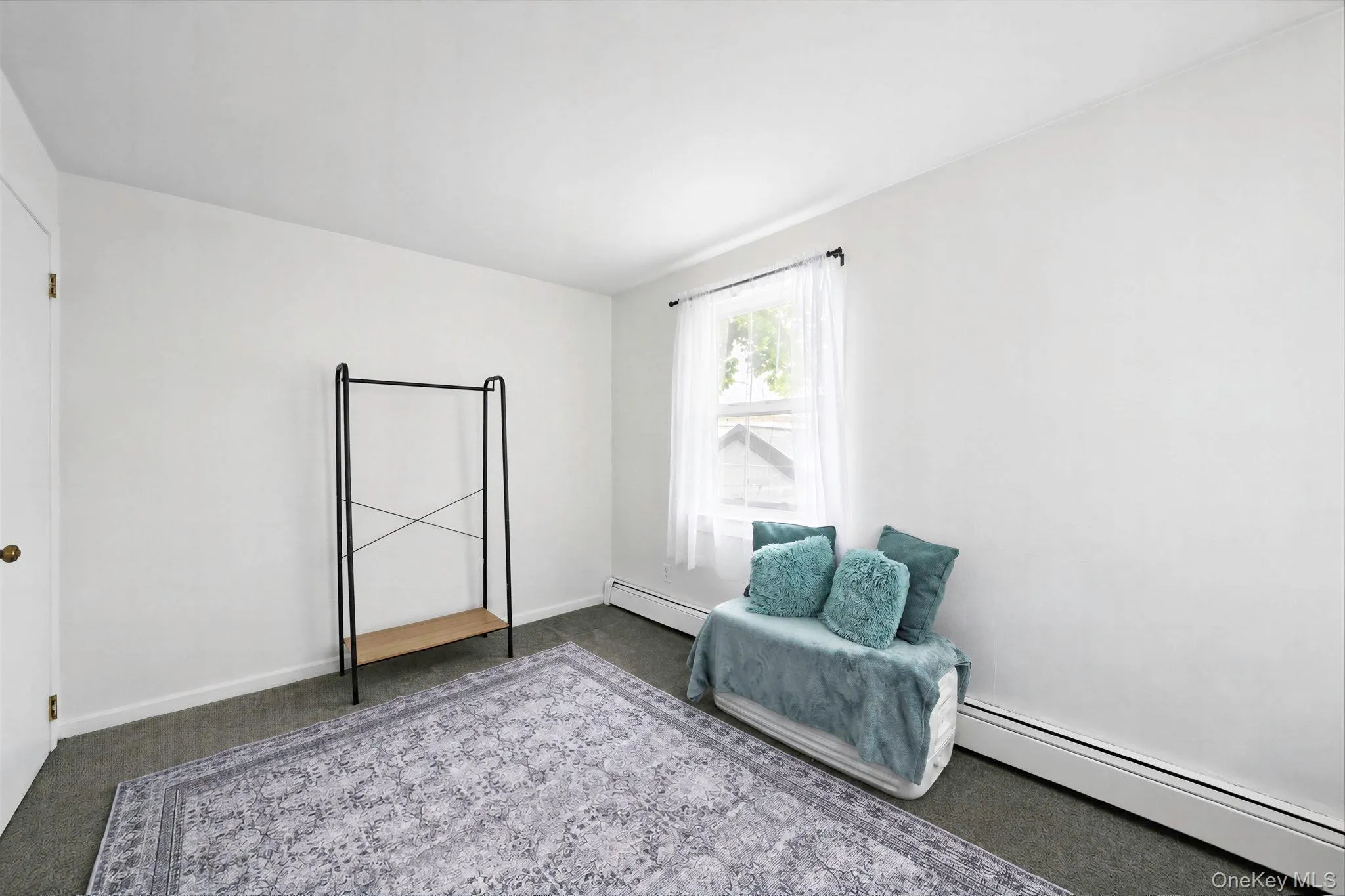 21 Cherokee Drive, Islip, NY, 5 Bedrooms Bedrooms, 10 Rooms Rooms,2 BathroomsBathrooms,Residential,For Rent,Cherokee,0,1040654 21 Cherokee Drive, Islip, NY, 5 Bedrooms Bedrooms, 10 Rooms Rooms,2 BathroomsBathrooms,Residential,For Rent,Cherokee,0,1040654