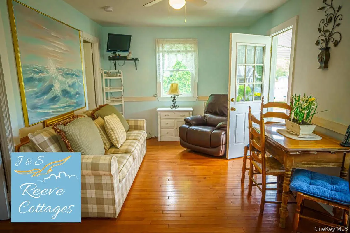 28 Whites Lane, Riverhead, NY, 2 Bedrooms Bedrooms, 3 Rooms Rooms,1 BathroomBathrooms,Residential Lease,For Rent,Whites,0,1040657 28 Whites Lane, Riverhead, NY, 2 Bedrooms Bedrooms, 3 Rooms Rooms,1 BathroomBathrooms,Residential Lease,For Rent,Whites,0,1040657