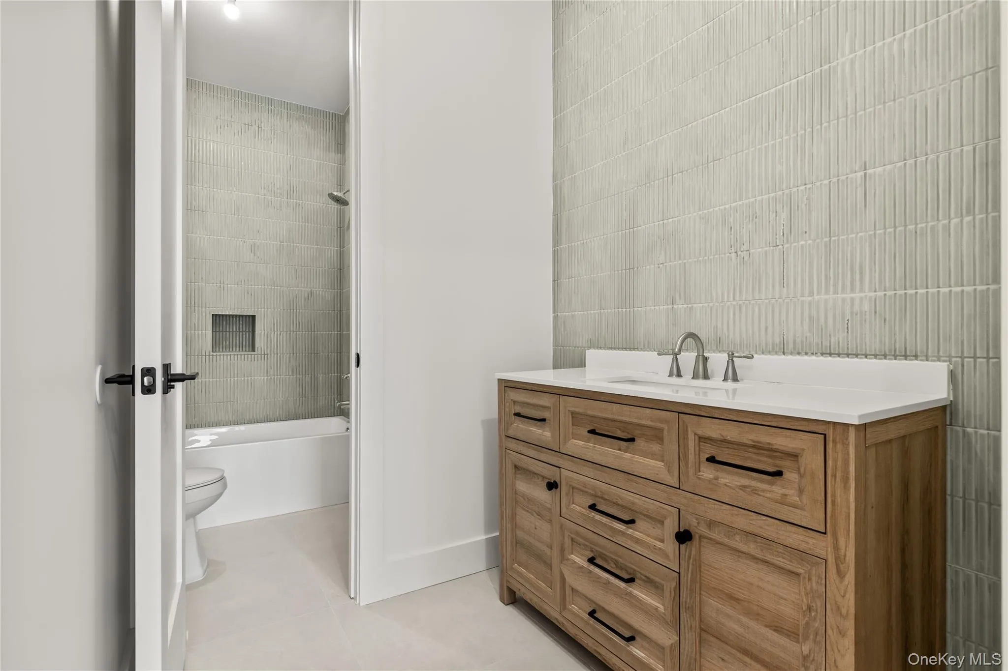 110 Fairview Avenue, Ramapo, NY, 8 Bedrooms Bedrooms, 16 Rooms Rooms,5 BathroomsBathrooms,Residential,For Rent,Fairview,0,1040658 110 Fairview Avenue, Ramapo, NY, 8 Bedrooms Bedrooms, 16 Rooms Rooms,5 BathroomsBathrooms,Residential,For Rent,Fairview,0,1040658