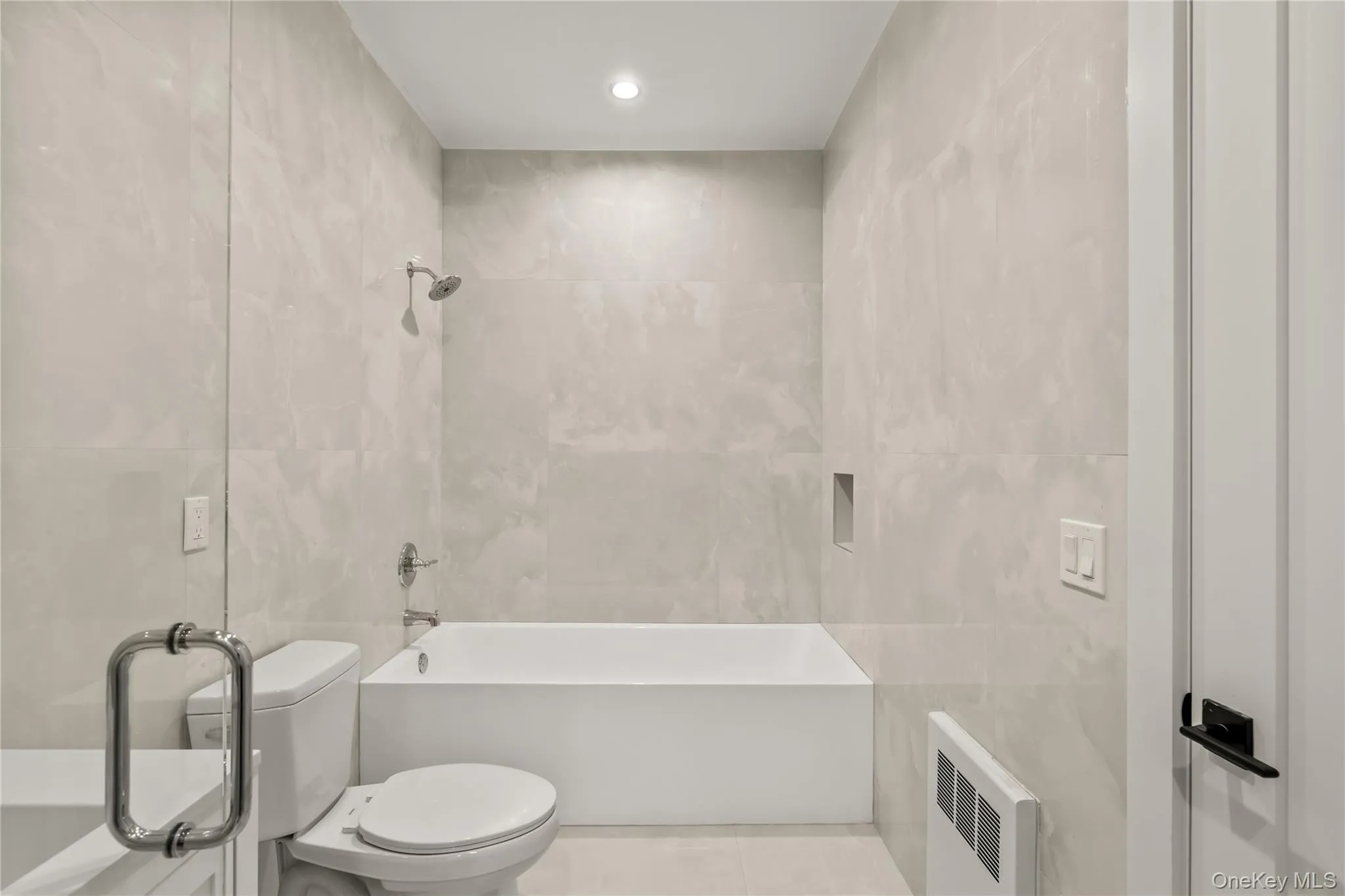110 Fairview Avenue, Ramapo, NY, 8 Bedrooms Bedrooms, 16 Rooms Rooms,5 BathroomsBathrooms,Residential,For Rent,Fairview,0,1040658 110 Fairview Avenue, Ramapo, NY, 8 Bedrooms Bedrooms, 16 Rooms Rooms,5 BathroomsBathrooms,Residential,For Rent,Fairview,0,1040658