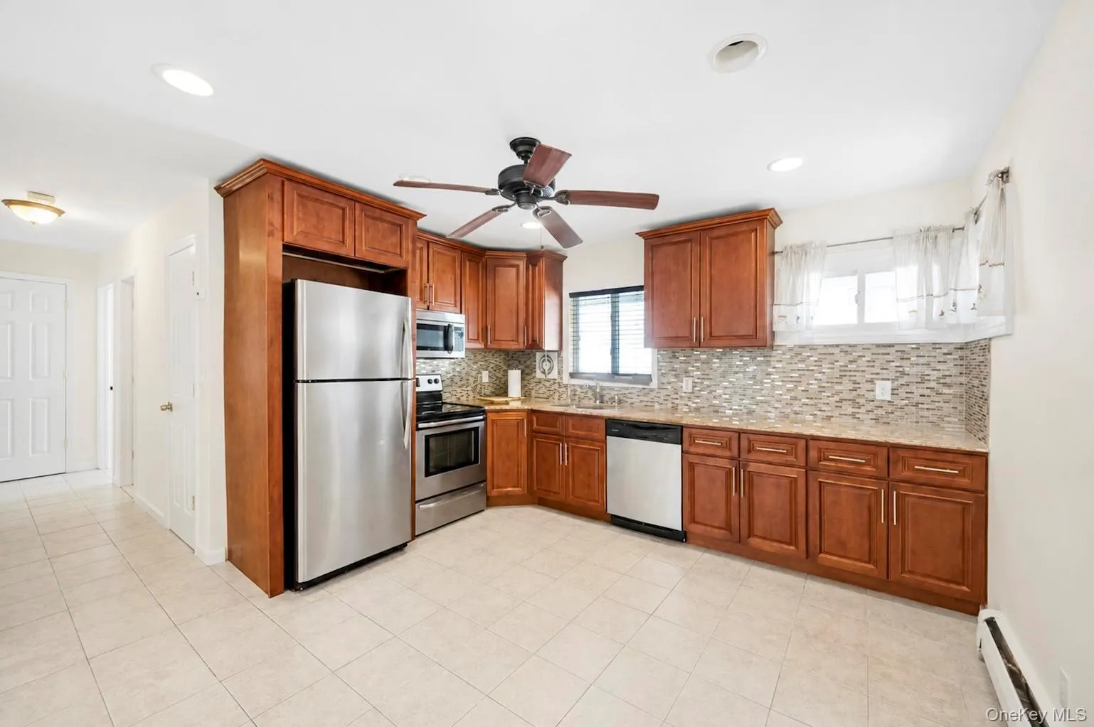 3173 Roxbury Lane, Hempstead, NY, 4 Bedrooms Bedrooms, 8 Rooms Rooms,2 BathroomsBathrooms,Residential Lease,For Rent,Roxbury,0,1040661 3173 Roxbury Lane, Hempstead, NY, 4 Bedrooms Bedrooms, 8 Rooms Rooms,2 BathroomsBathrooms,Residential Lease,For Rent,Roxbury,0,1040661