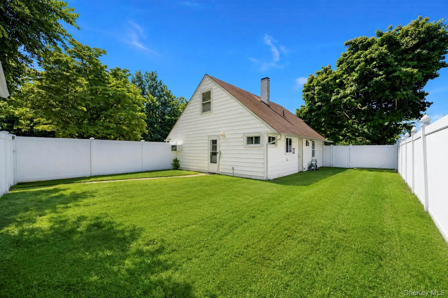 3173 Roxbury Lane, Hempstead, NY, 4 Bedrooms Bedrooms, 8 Rooms Rooms,2 BathroomsBathrooms,Residential Lease,For Rent,Roxbury,0,1040661 3173 Roxbury Lane, Hempstead, NY, 4 Bedrooms Bedrooms, 8 Rooms Rooms,2 BathroomsBathrooms,Residential Lease,For Rent,Roxbury,0,1040661