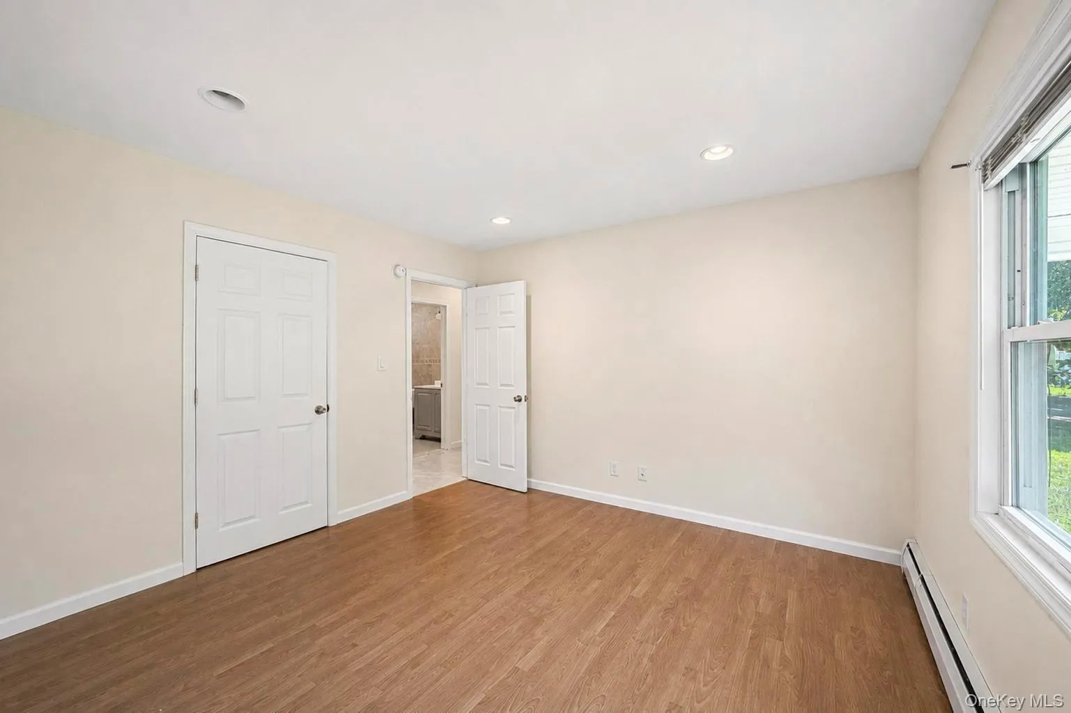 3173 Roxbury Lane, Hempstead, NY, 4 Bedrooms Bedrooms, 8 Rooms Rooms,2 BathroomsBathrooms,Residential Lease,For Rent,Roxbury,0,1040661 3173 Roxbury Lane, Hempstead, NY, 4 Bedrooms Bedrooms, 8 Rooms Rooms,2 BathroomsBathrooms,Residential Lease,For Rent,Roxbury,0,1040661